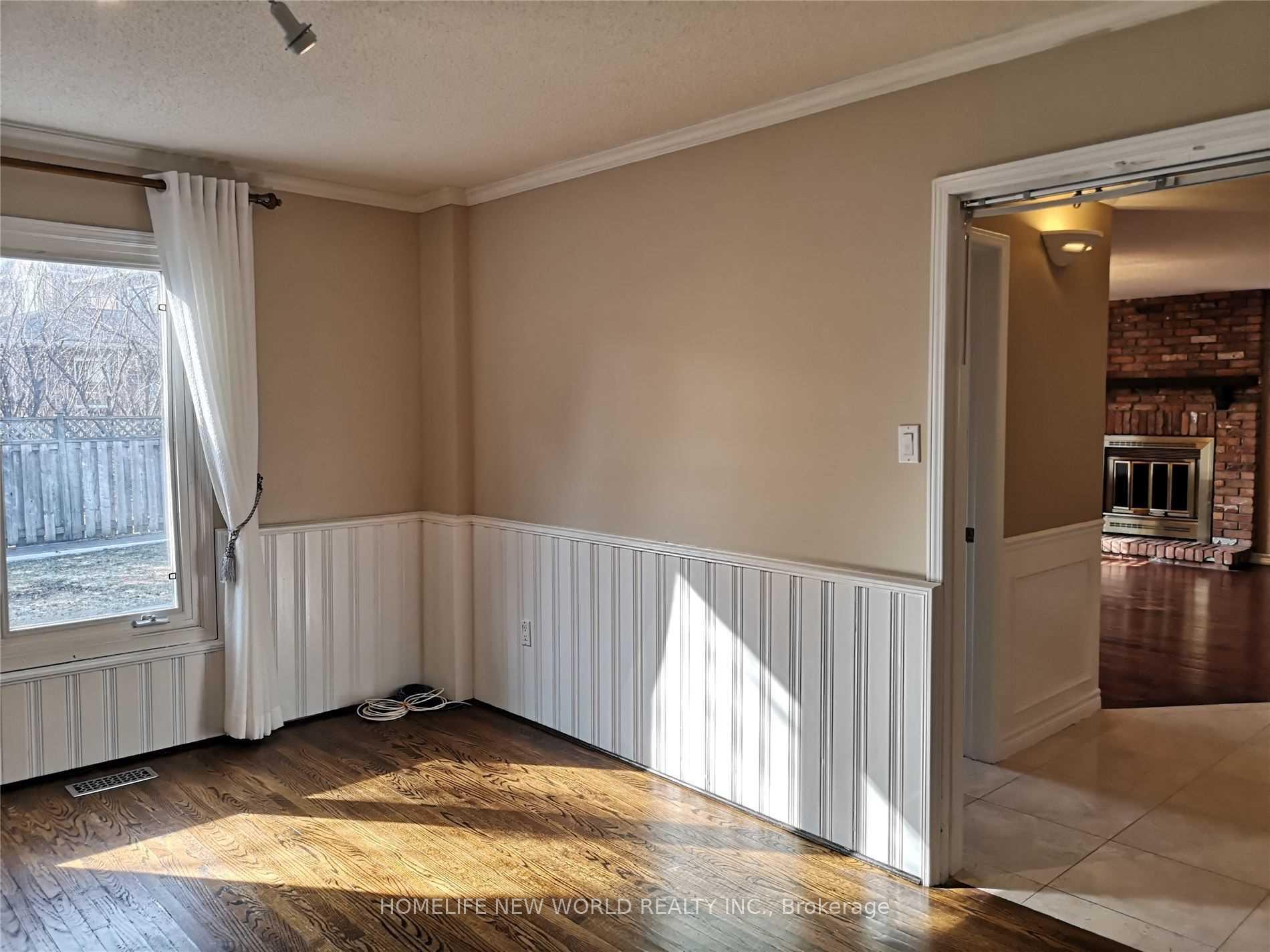 Photo 10 of 41 Ambleside Crescent, Markham, Unionville — HOMEH