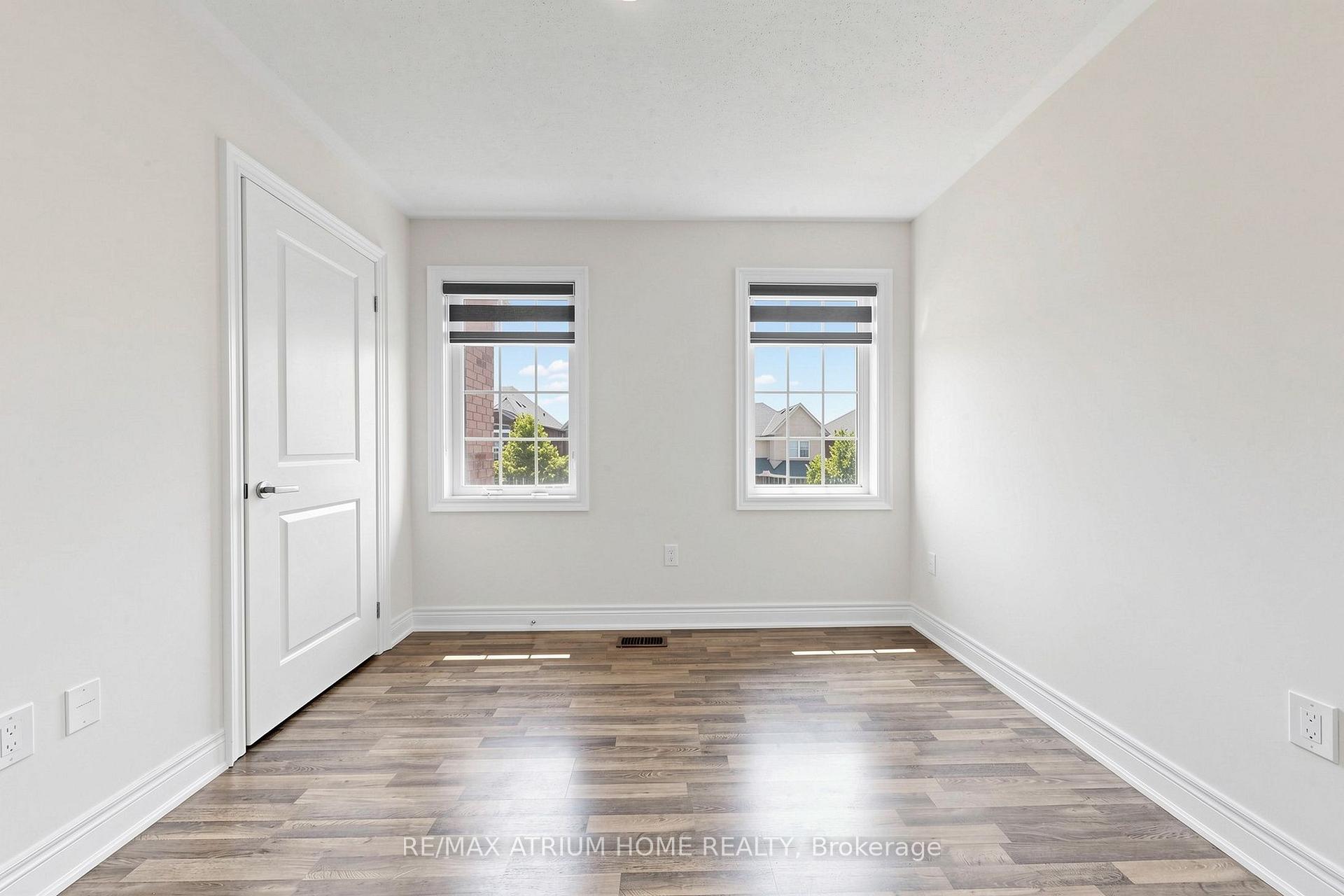 Photo 13 of 22 Mondial Crescent, East Gwillimbury, Queensville — HOMEH