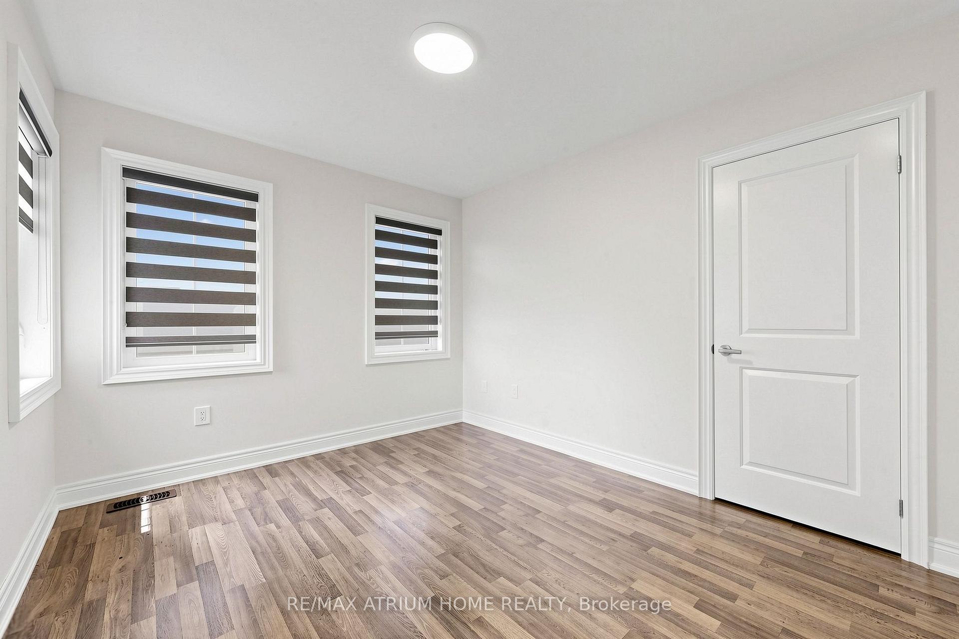 Photo 15 of 22 Mondial Crescent, East Gwillimbury, Queensville — HOMEH