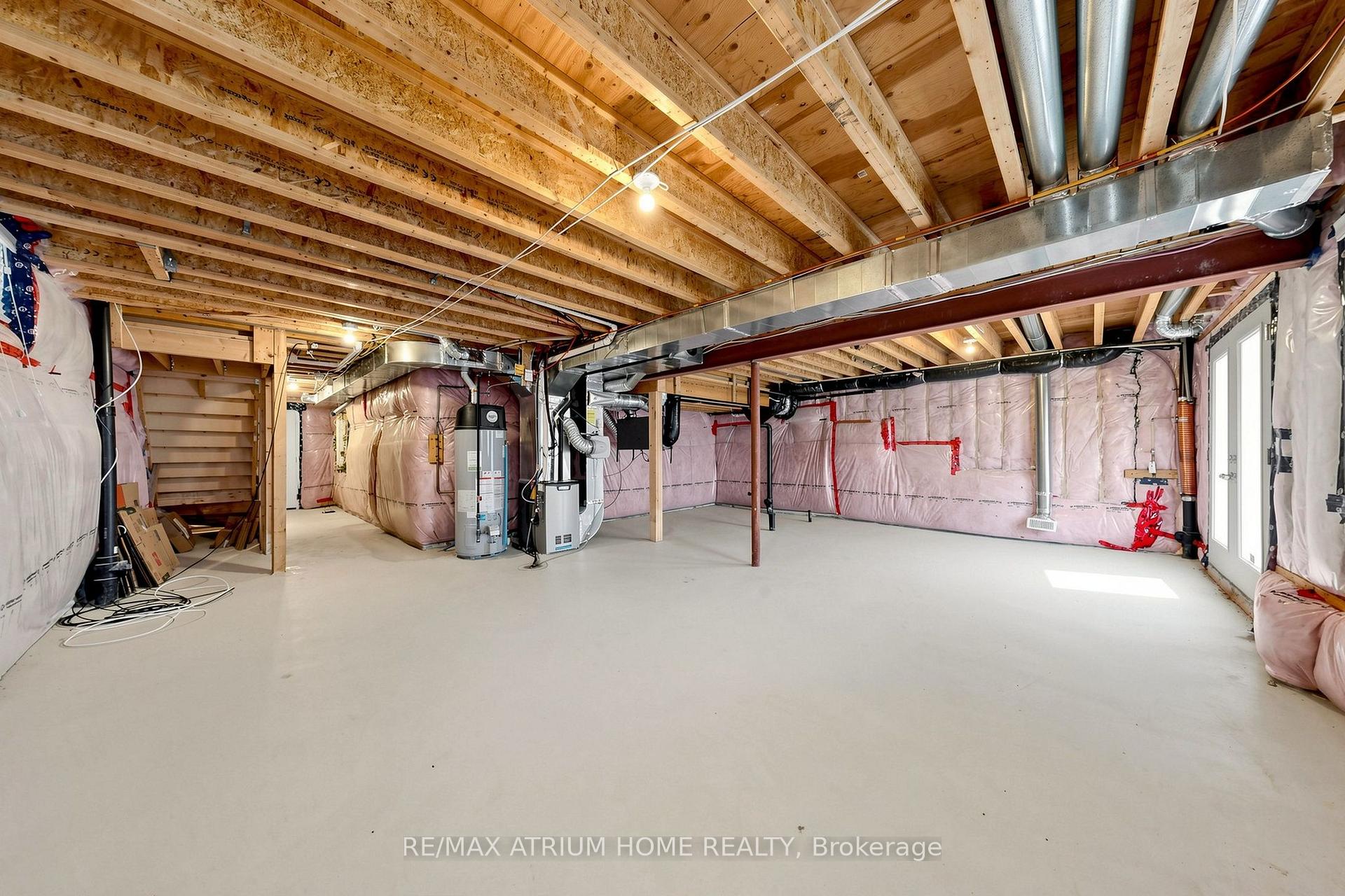 Photo 20 of 22 Mondial Crescent, East Gwillimbury, Queensville — HOMEH