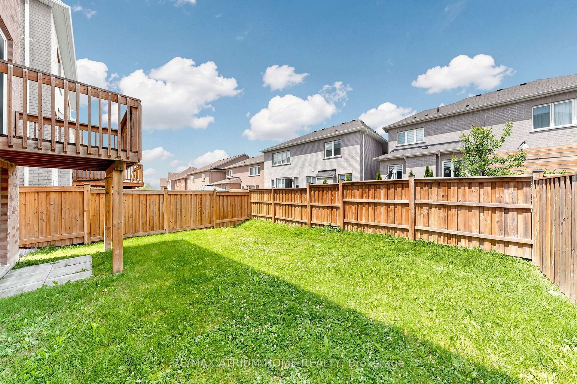 Photo 26 of 22 Mondial Crescent, East Gwillimbury, Queensville — HOMEH