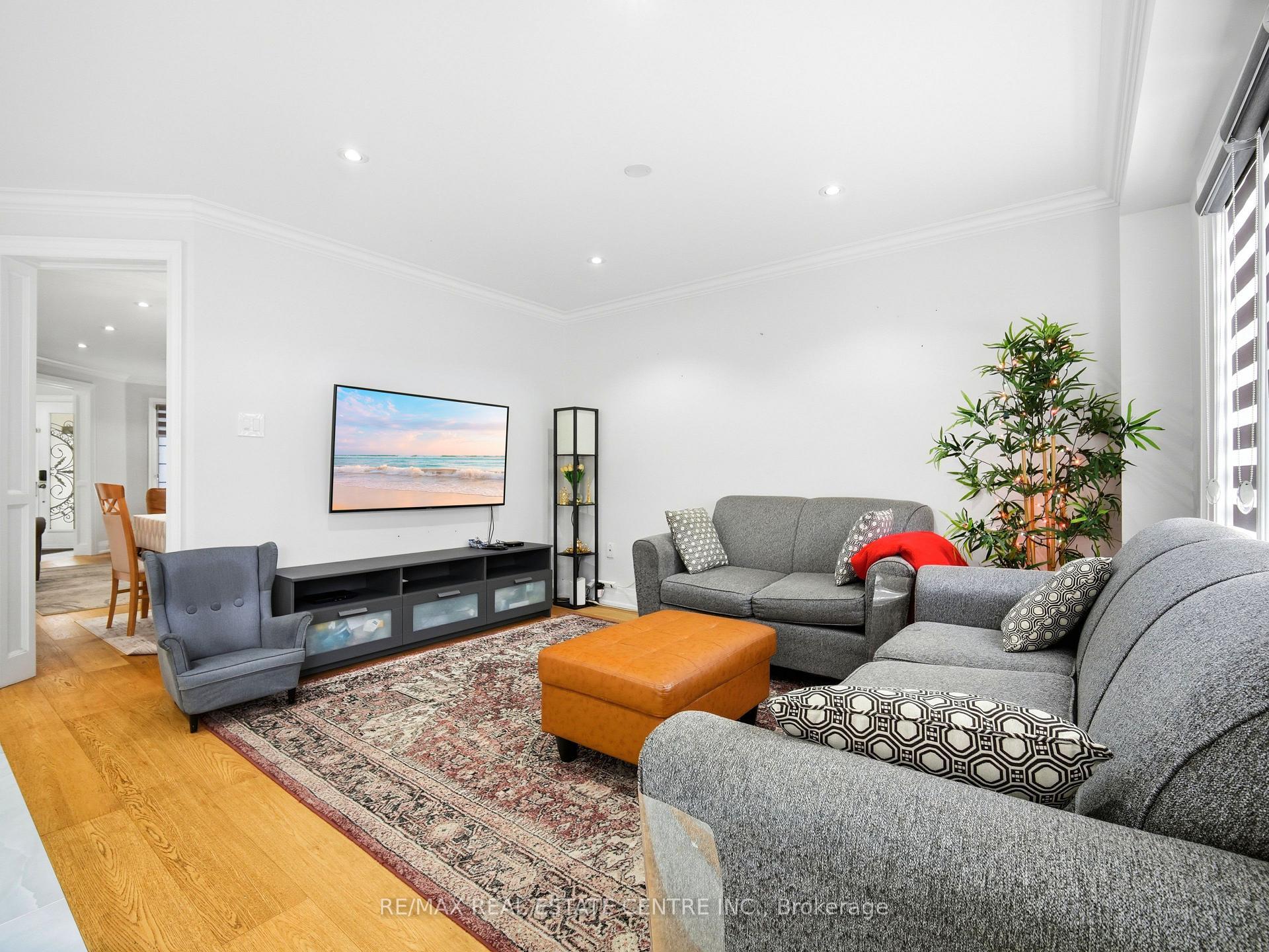 Photo 17 of 6 Mannel Crescent, Brampton, Fletcher's West — HOMEH