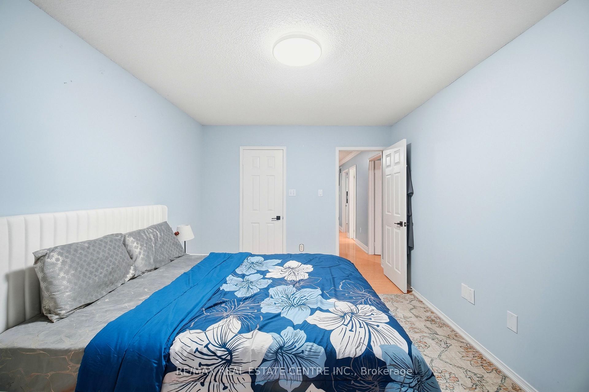 Photo 30 of 6 Mannel Crescent, Brampton, Fletcher's West — HOMEH
