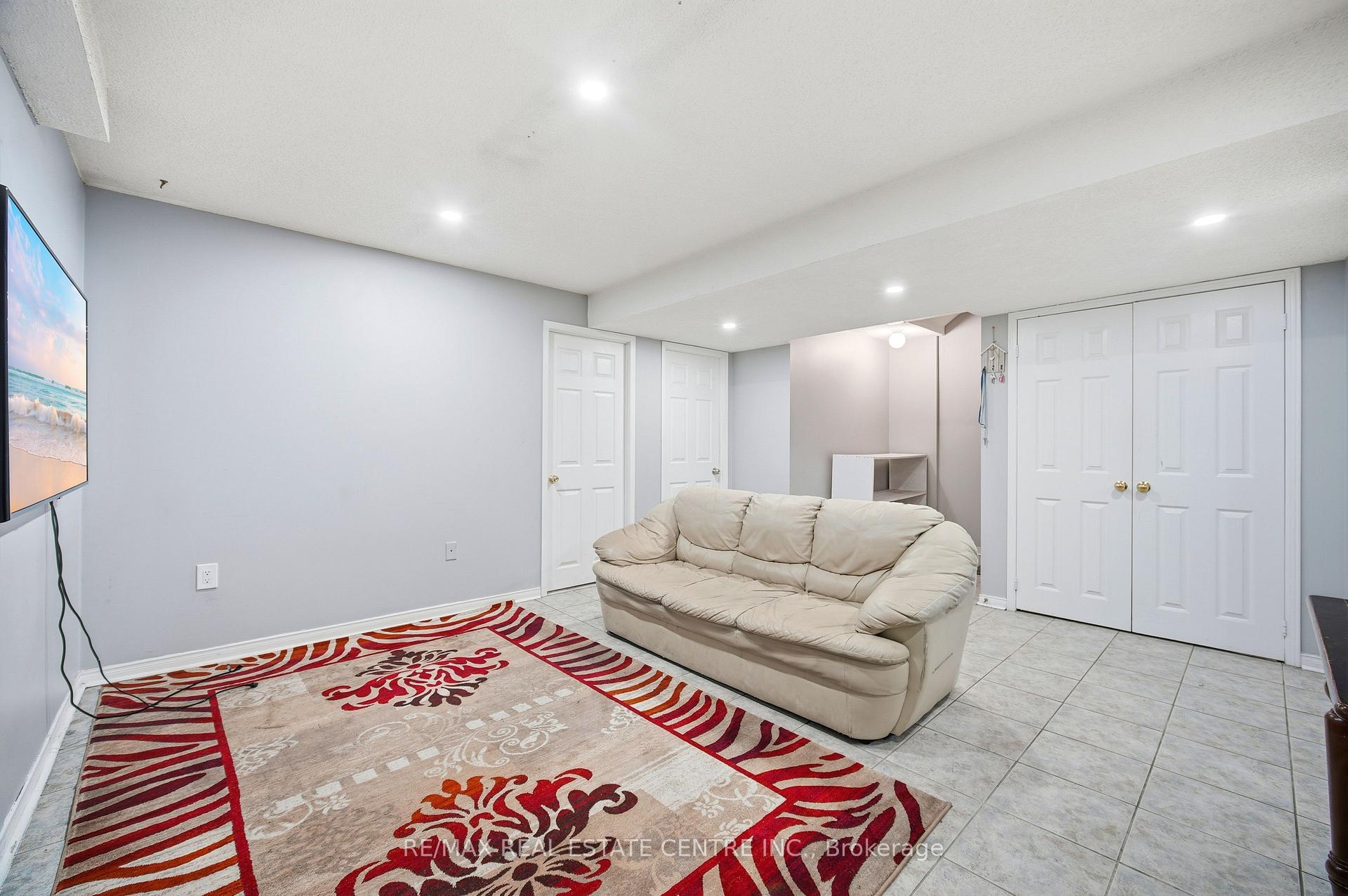 Photo 41 of 6 Mannel Crescent, Brampton, Fletcher's West — HOMEH