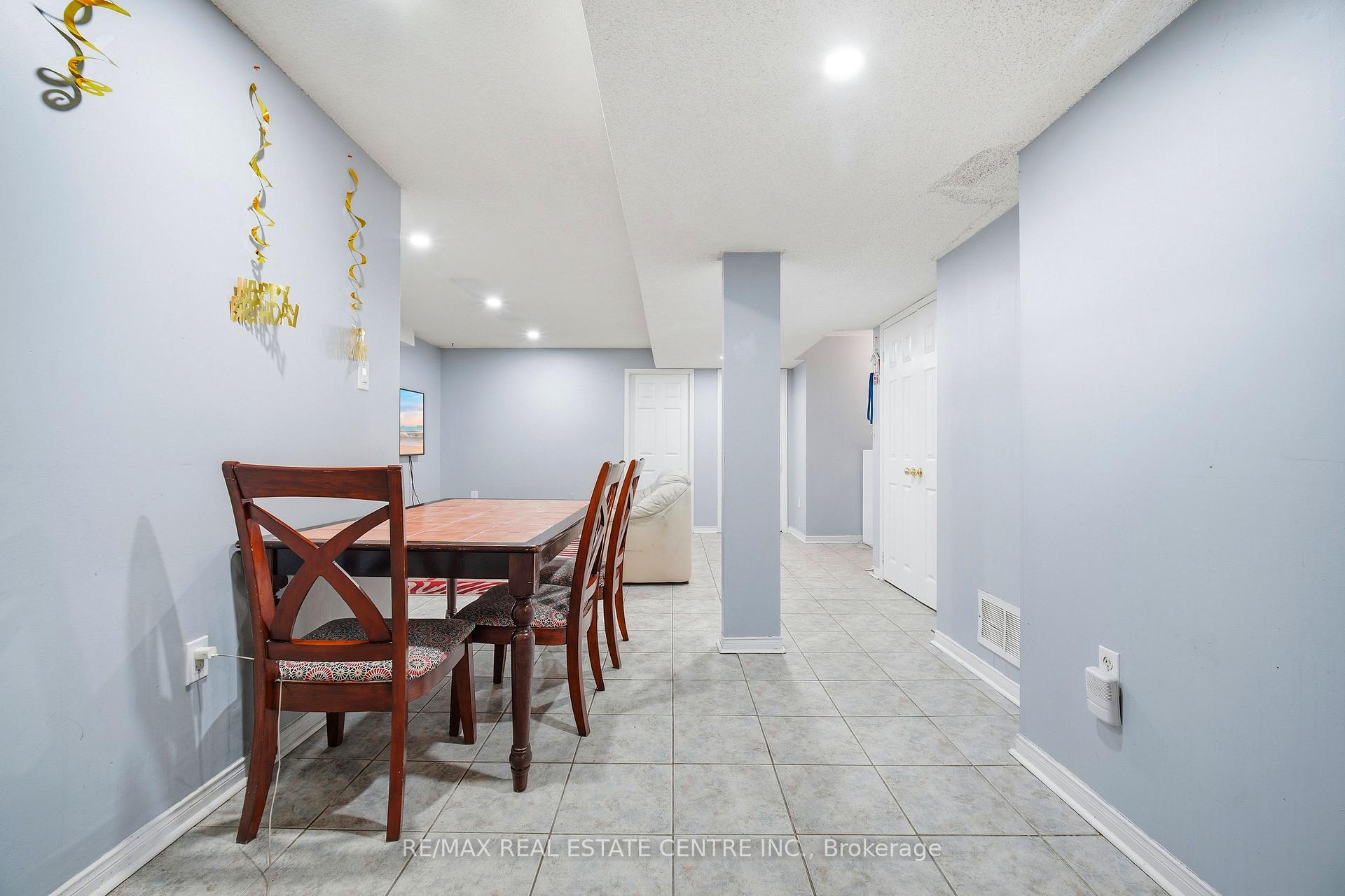 Photo 42 of 6 Mannel Crescent, Brampton, Fletcher's West — HOMEH