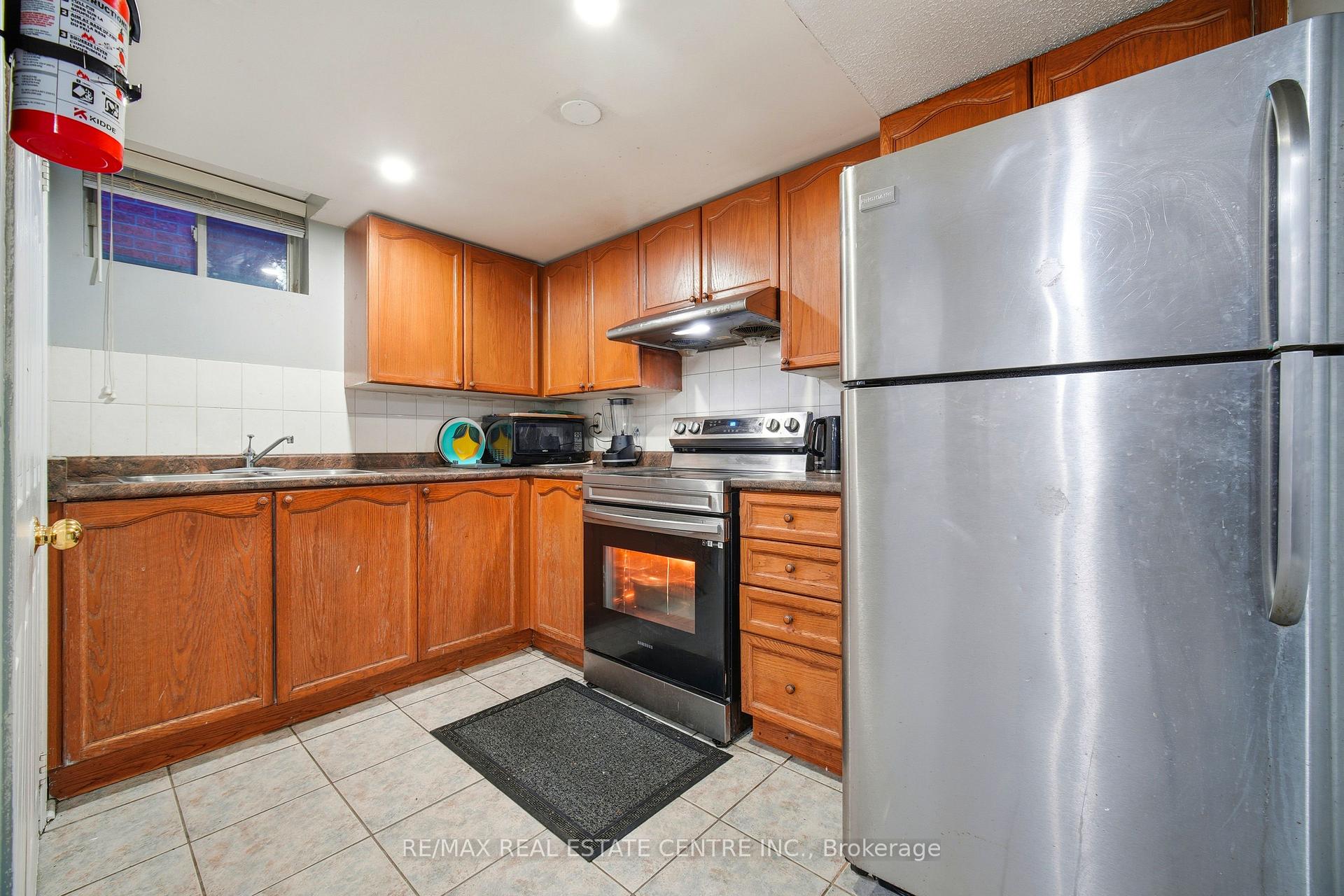 Photo 44 of 6 Mannel Crescent, Brampton, Fletcher's West — HOMEH