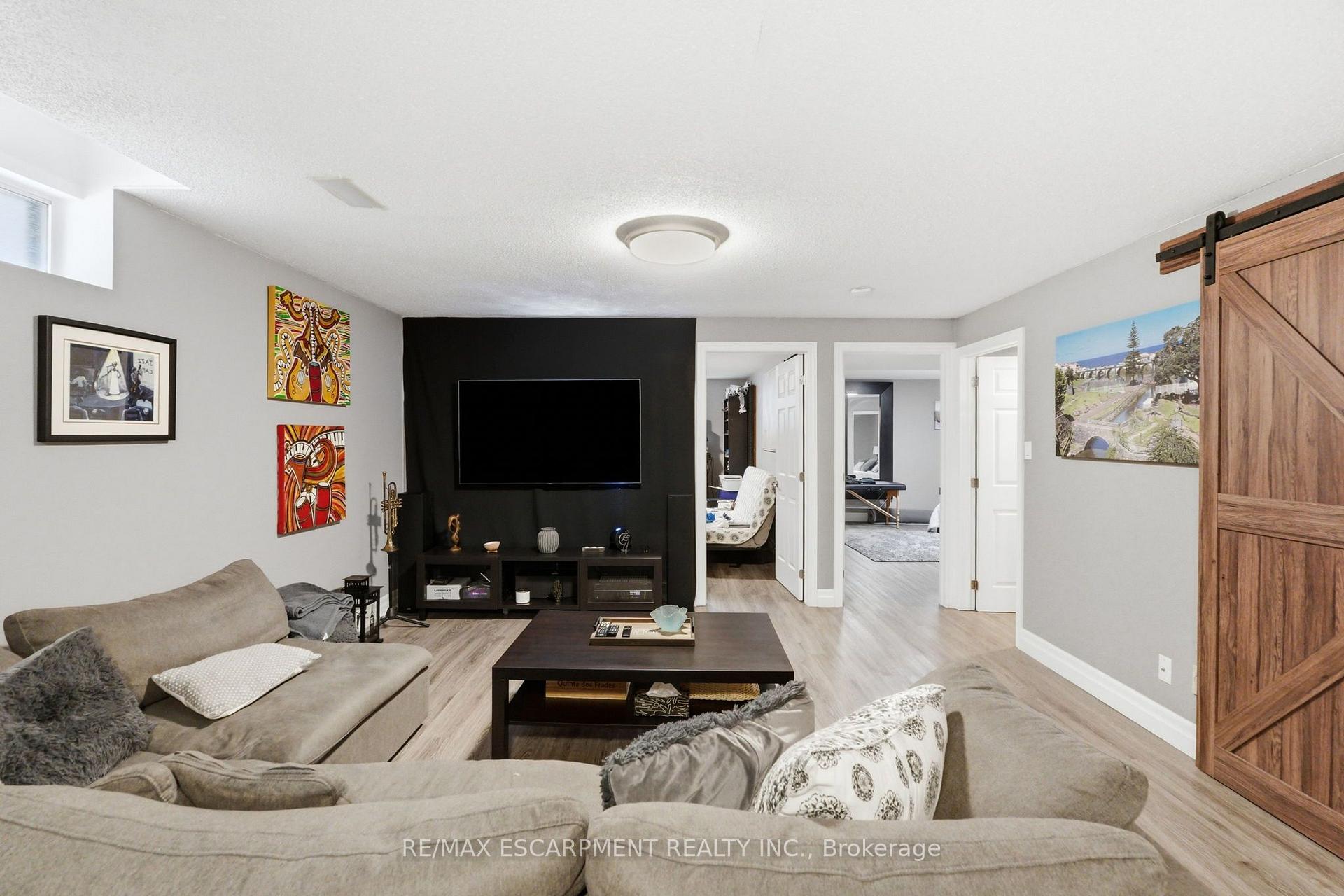 Photo 9 of Unit LOWER, 303 Caledon Avenue, Hamilton, Rolston — HOMEH