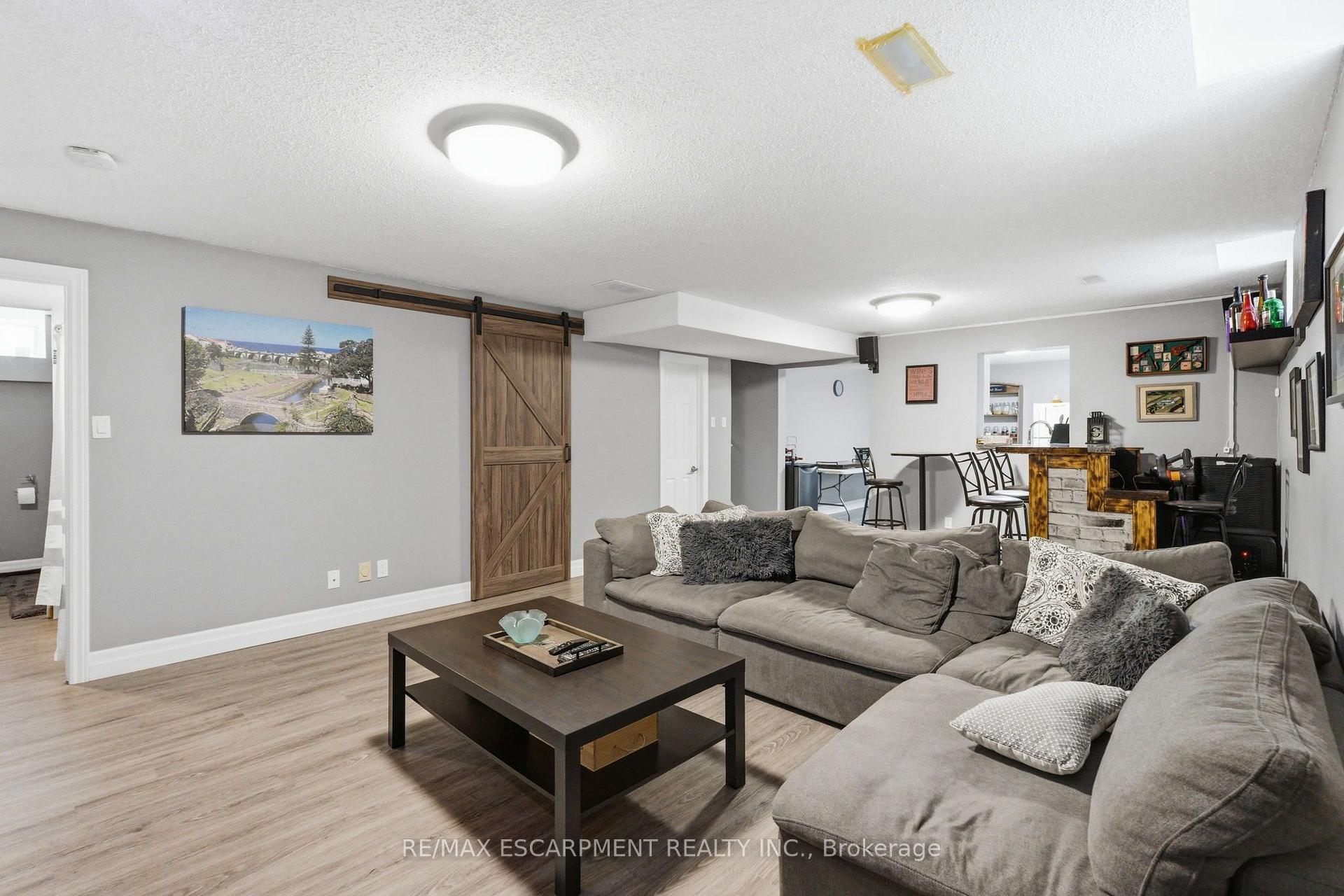 Photo 11 of Unit LOWER, 303 Caledon Avenue, Hamilton, Rolston — HOMEH