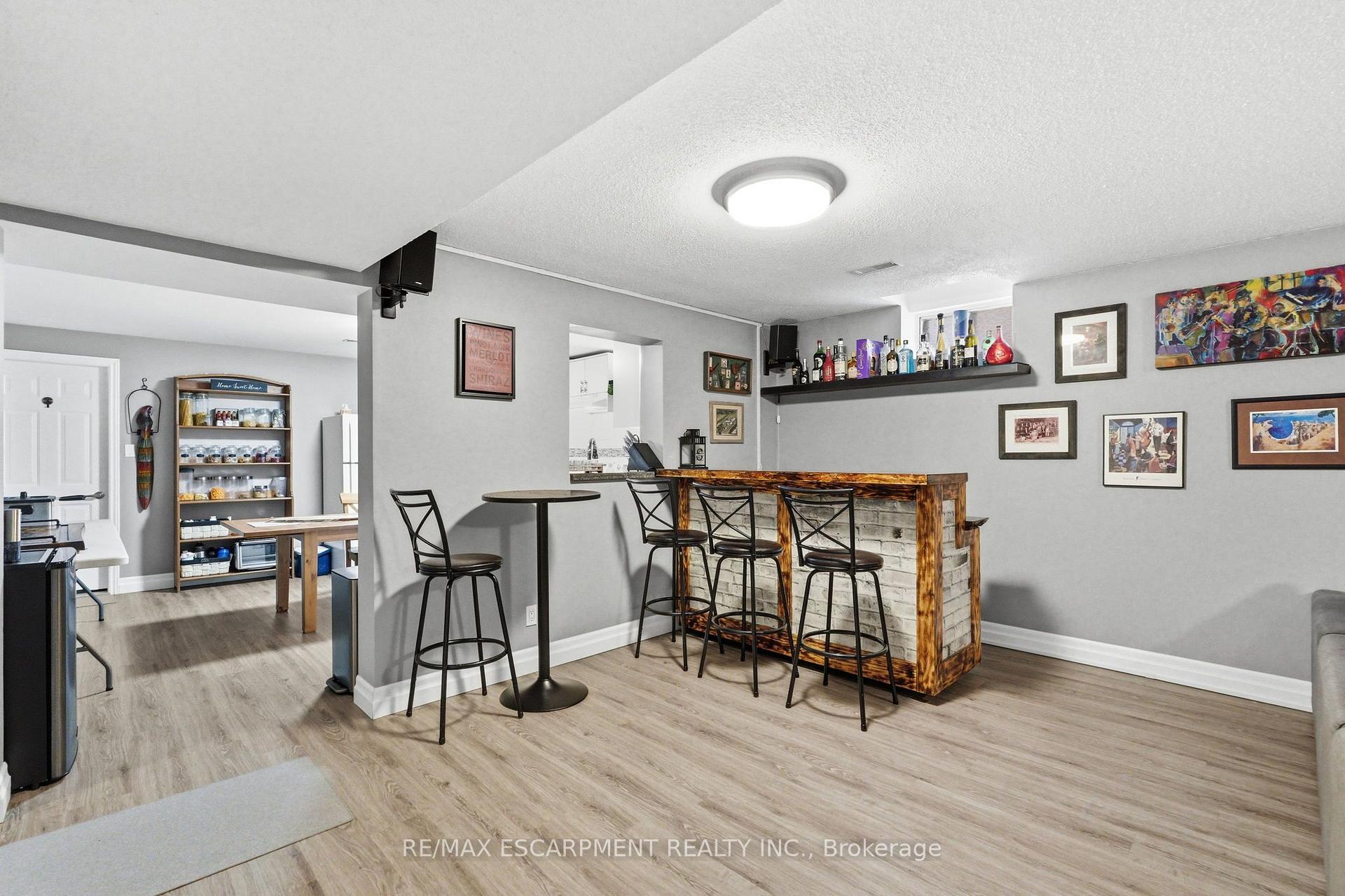 Photo 13 of Unit LOWER, 303 Caledon Avenue, Hamilton, Rolston — HOMEH