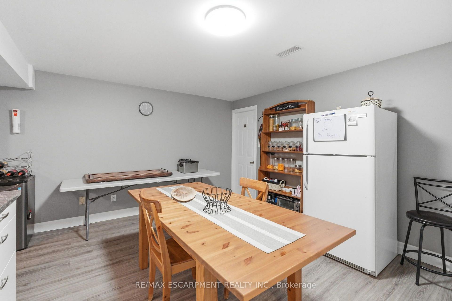 Photo 15 of Unit LOWER, 303 Caledon Avenue, Hamilton, Rolston — HOMEH