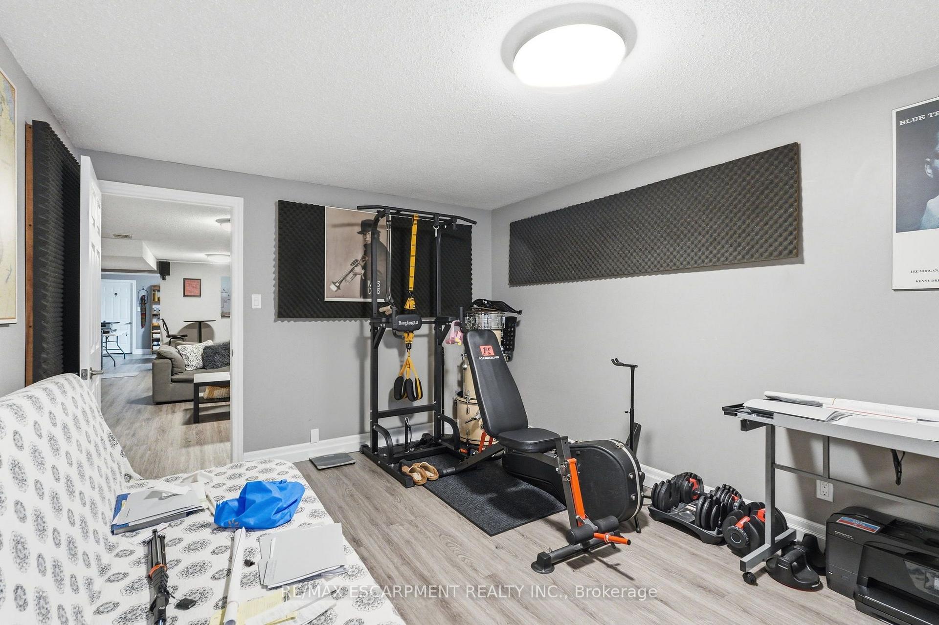 Photo 24 of Unit LOWER, 303 Caledon Avenue, Hamilton, Rolston — HOMEH