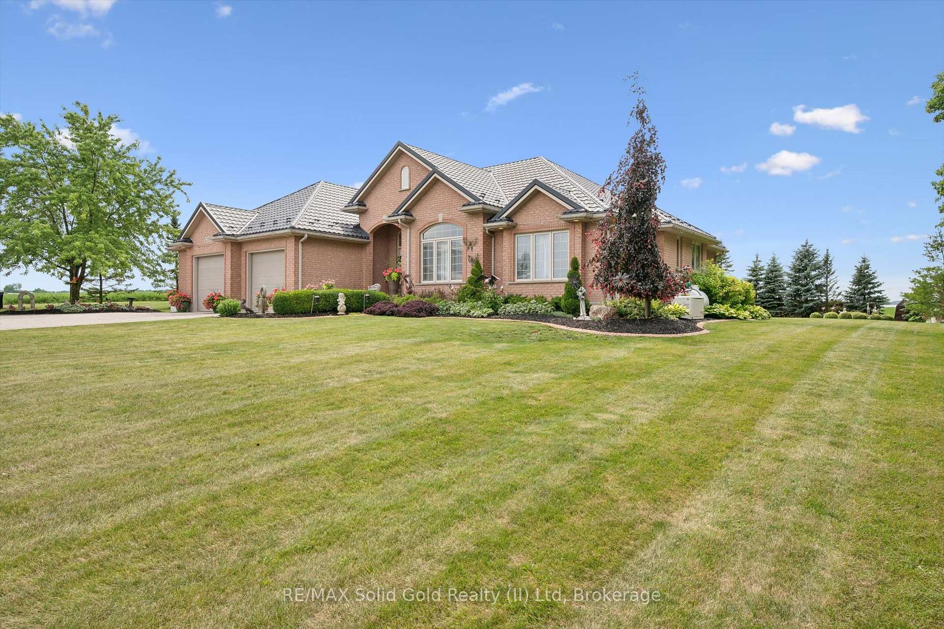 Photo 2 of 2800 Moser Young Road, Wellesley — HOMEH