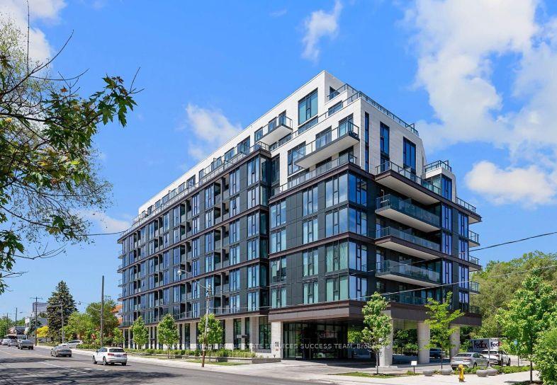 Front of Unit 618, 250 Lawrence Avenue W
