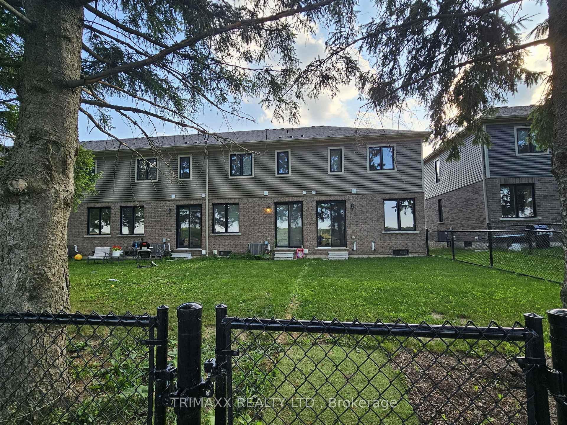 Photo 11 of 178 Middleton Street, Zorra, Thamesford — HOMEH