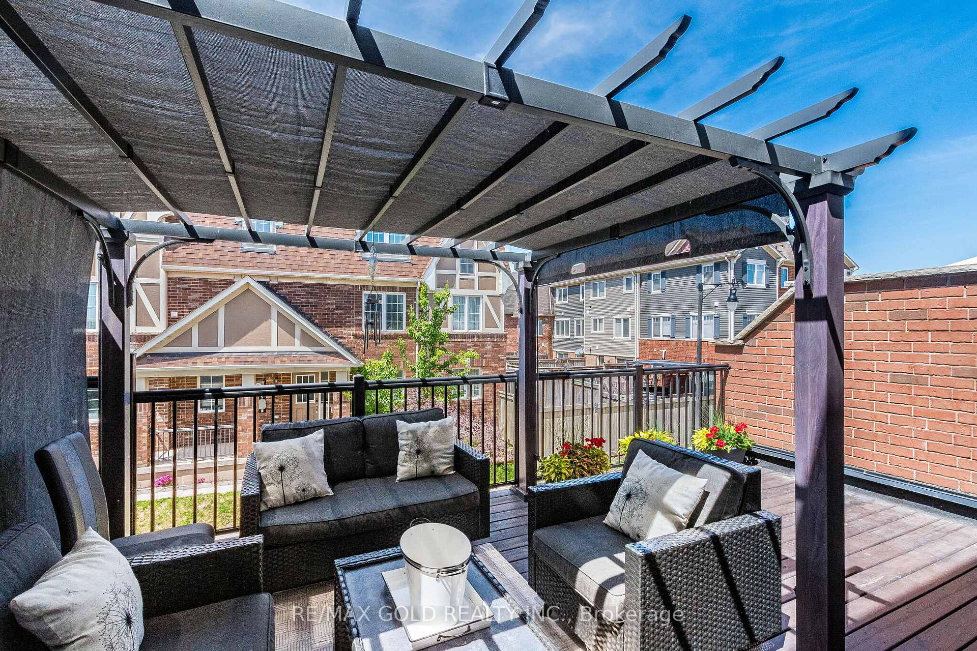 Photo 21 of 50 Ganton Heights, Brampton, Northwest Brampton — HOMEH