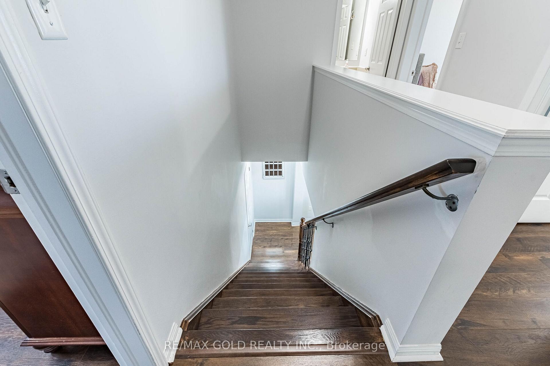 Photo 32 of 50 Ganton Heights, Brampton, Northwest Brampton — HOMEH