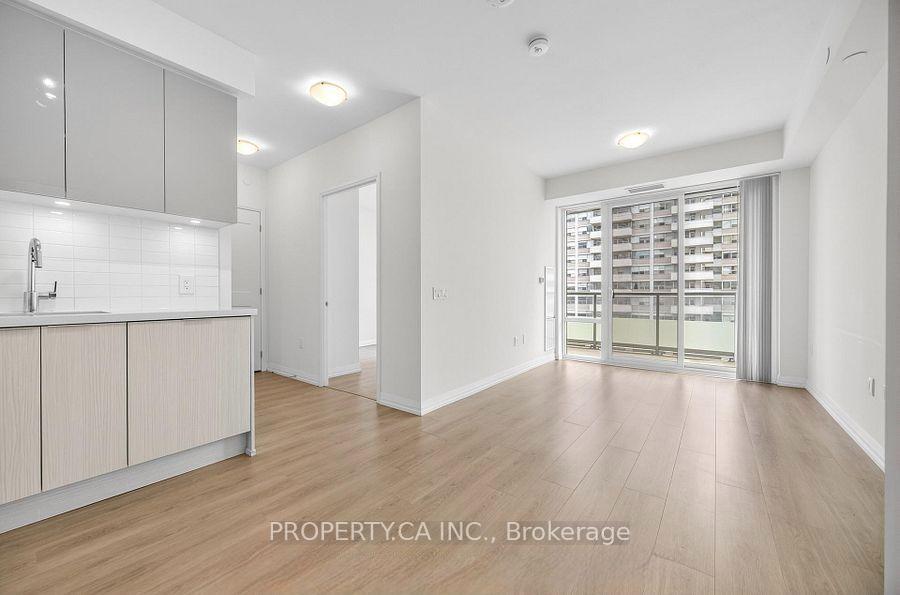 Photo 7 of Unit 1720, 50 Dunfield Avenue, Toronto, Mount Pleasant West — HOMEH