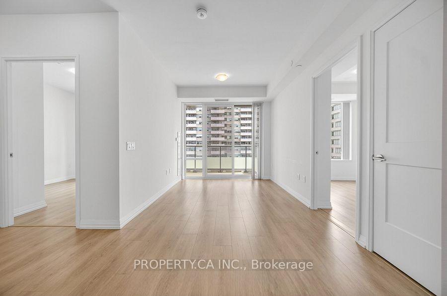 Photo 9 of Unit 1720, 50 Dunfield Avenue, Toronto, Mount Pleasant West — HOMEH