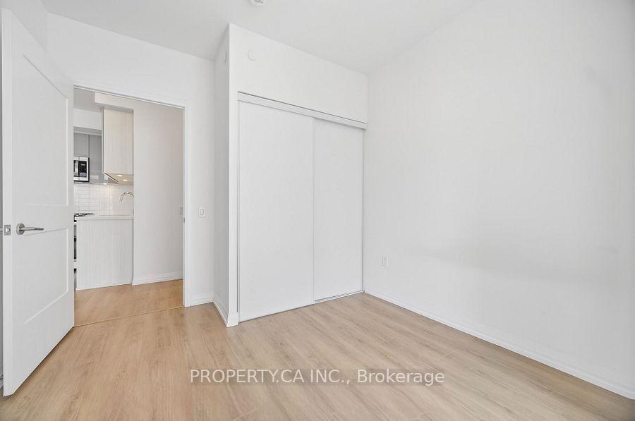 Photo 12 of Unit 1720, 50 Dunfield Avenue, Toronto, Mount Pleasant West — HOMEH