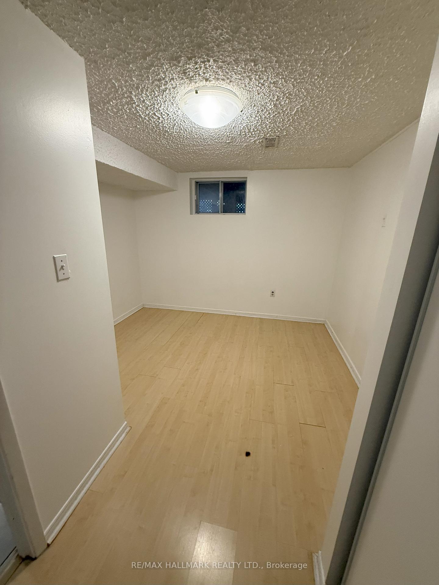 Photo 9 of Unit Lower Level, 83 Sexton Crescent, North York, Hillcrest Village — HOMEH