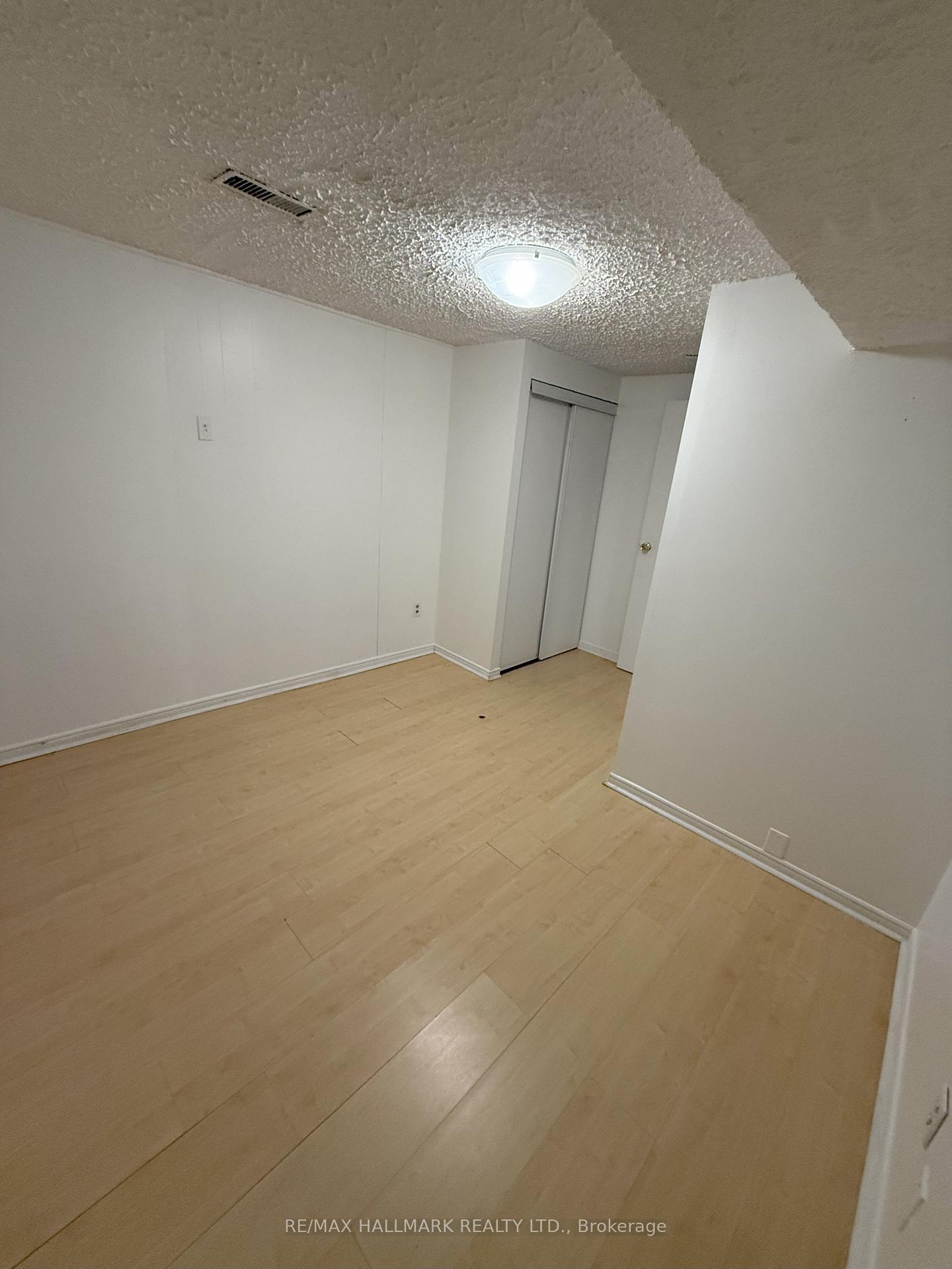 Photo 11 of Unit Lower Level, 83 Sexton Crescent, North York, Hillcrest Village — HOMEH