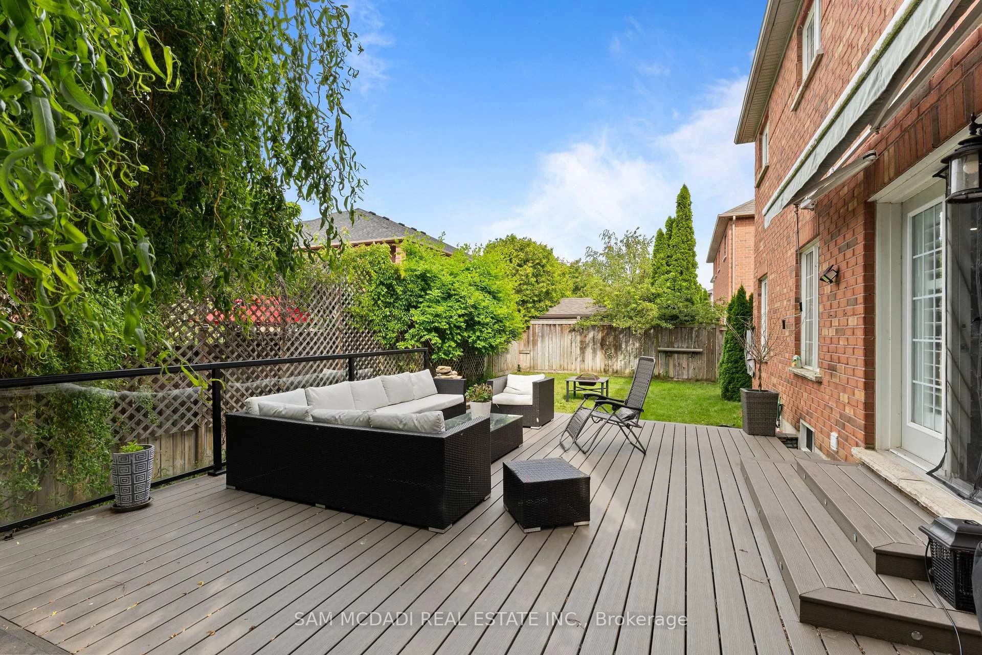 Photo 23 of 29 Delrosa Way, Hamilton, Stoney Creek — HOMEH