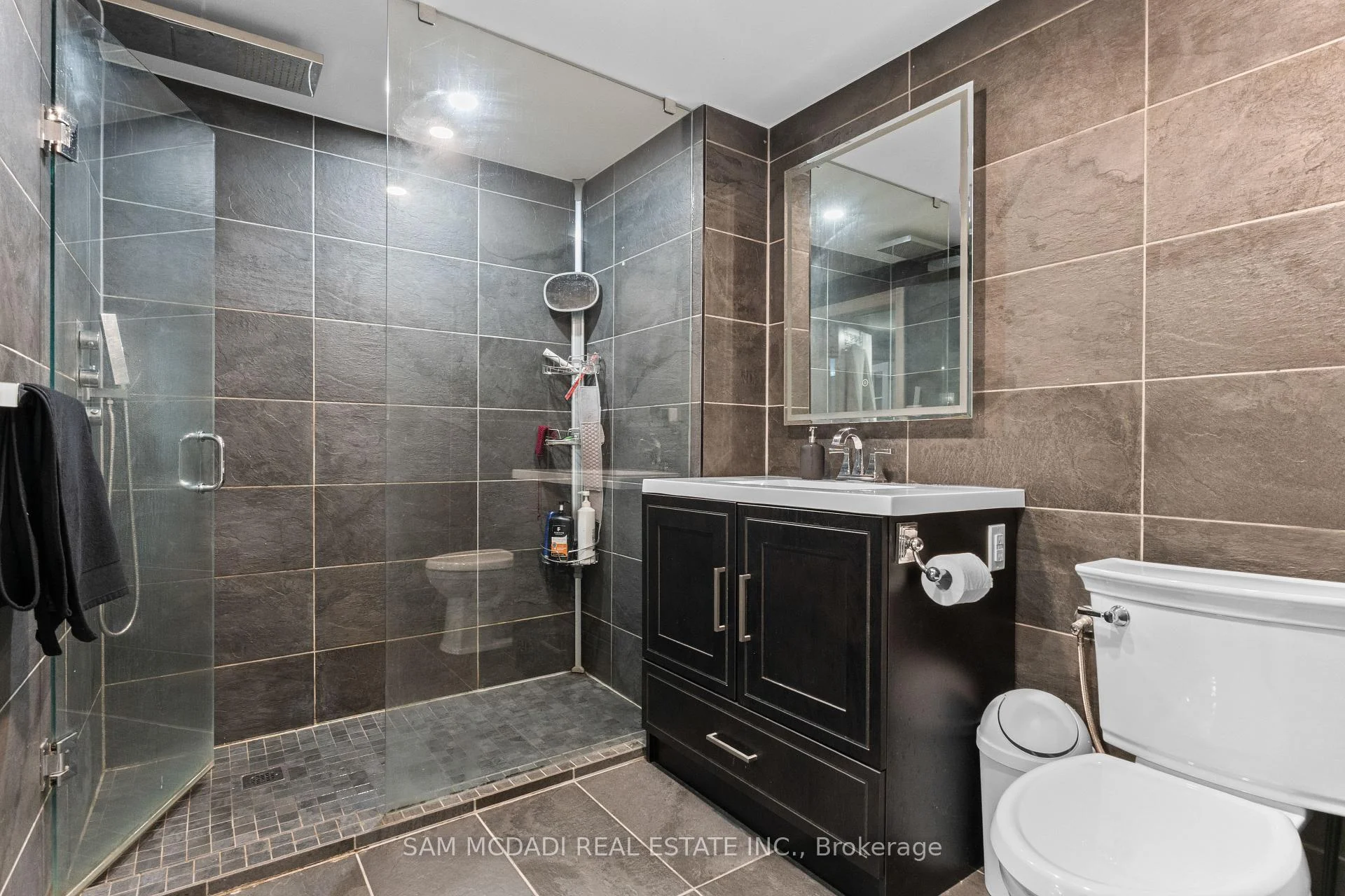 Photo 49 of 29 Delrosa Way, Hamilton, Stoney Creek — HOMEH
