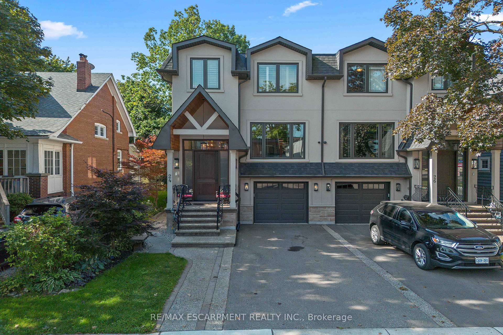 Photo of 24 Cayuga Avenue