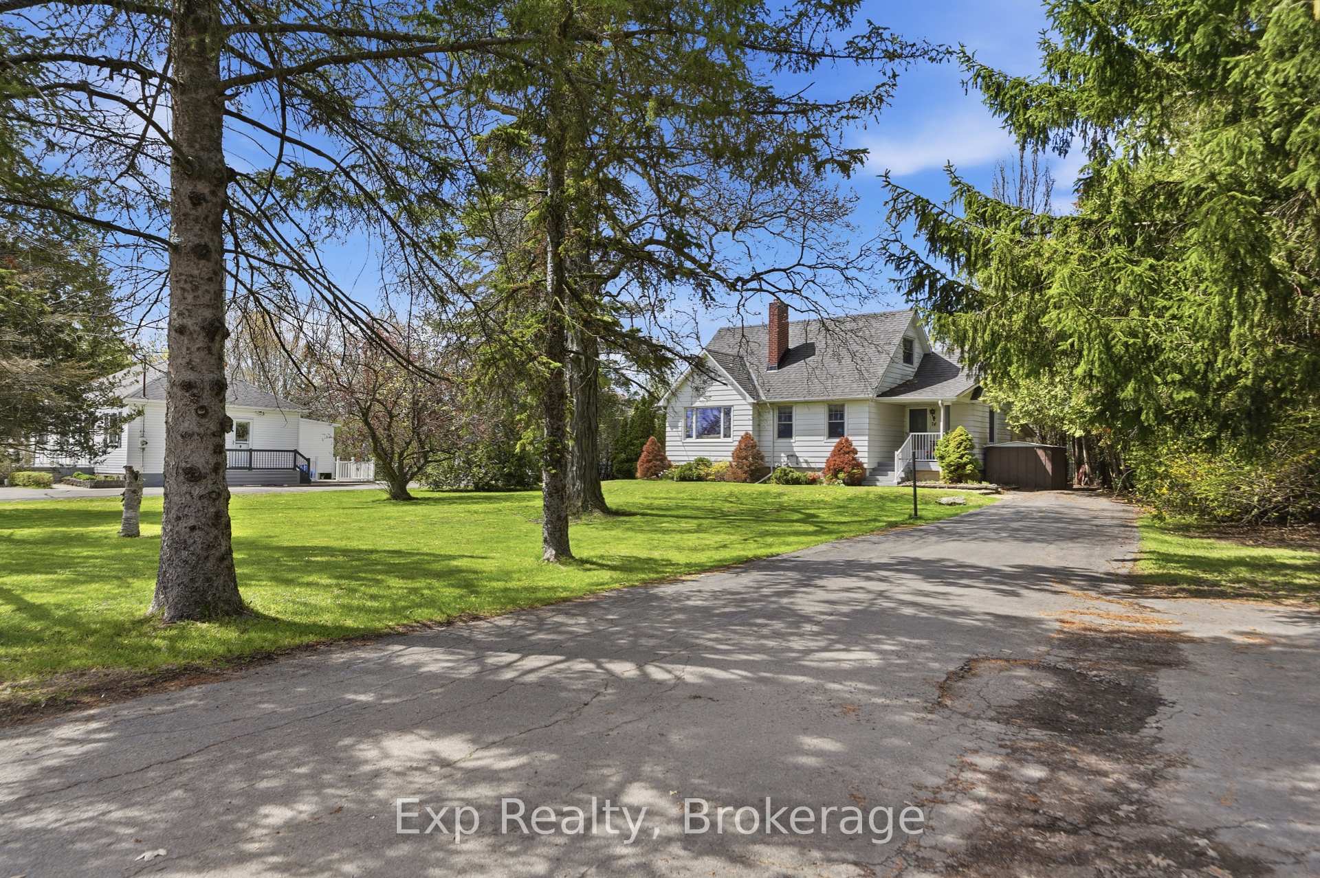 Photo 2 of 74 Sidney Street, Belleville, Belleville Ward — HOMEH