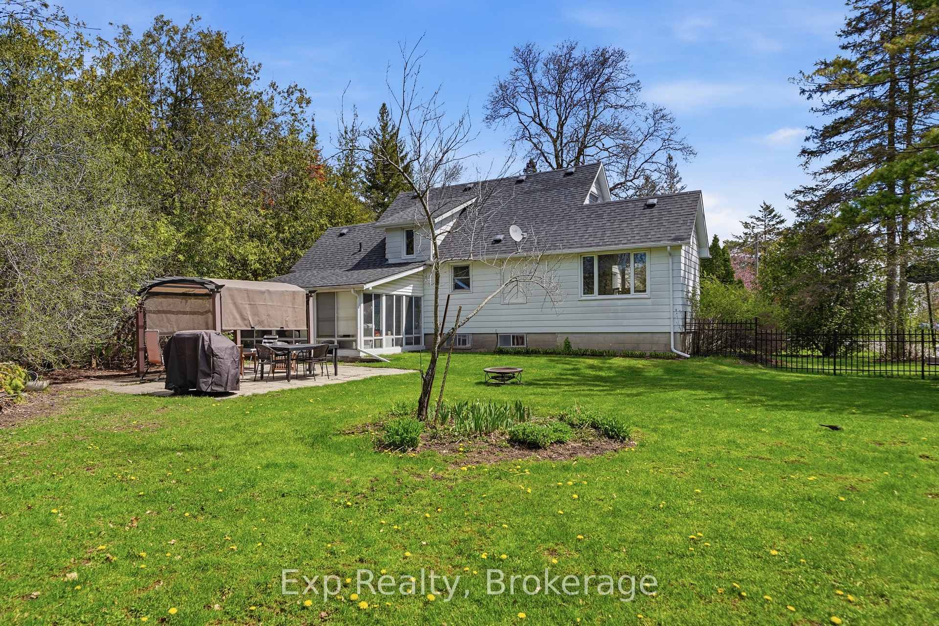 Photo 46 of 74 Sidney Street, Belleville, Belleville Ward — HOMEH