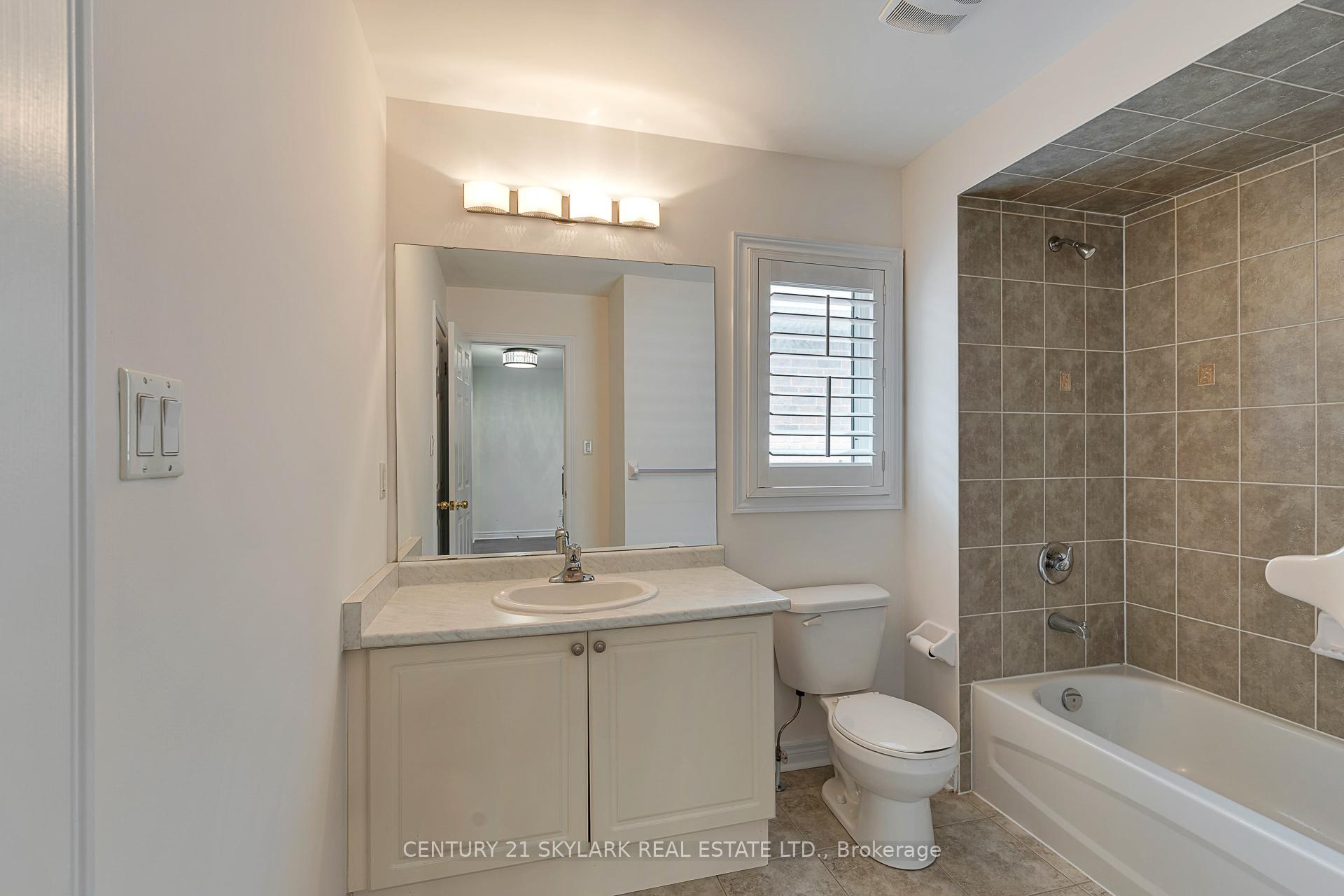 Photo 18 of Unit Upstairs, 94 Bayhampton Drive, Brampton, Vales of Castlemore — HOMEH