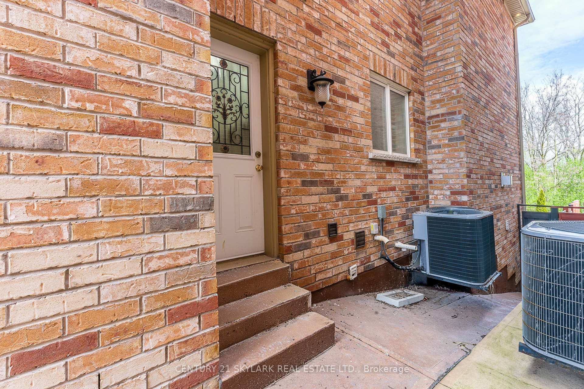 Photo 31 of Unit Upstairs, 94 Bayhampton Drive, Brampton, Vales of Castlemore — HOMEH