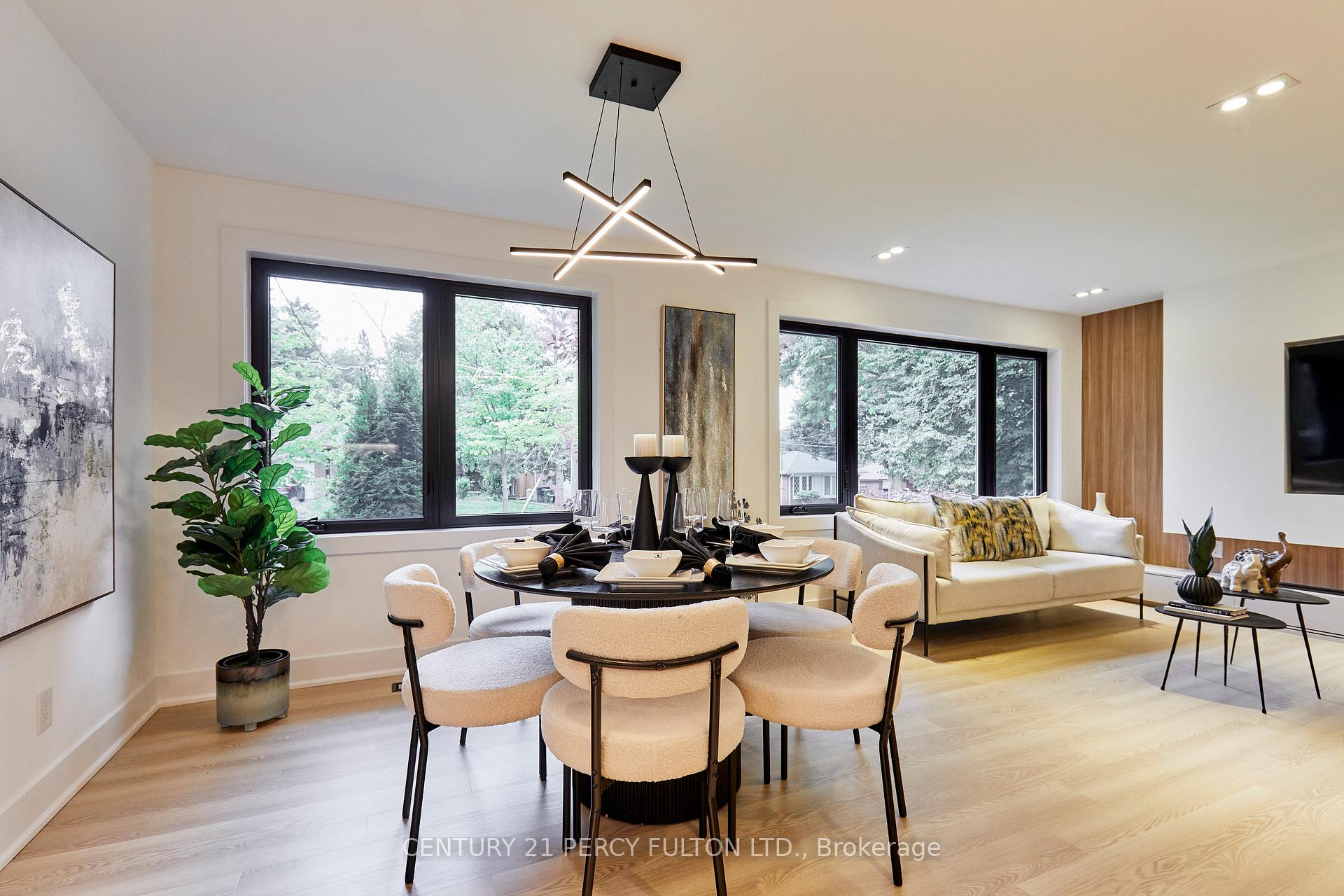 Photo 7 of 56 Broadlands Boulevard, North York, Parkwoods-Donalda — HOMEH