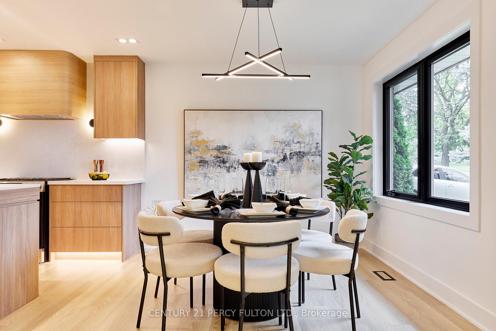 Photo 8 of 56 Broadlands Boulevard, North York, Parkwoods-Donalda — HOMEH