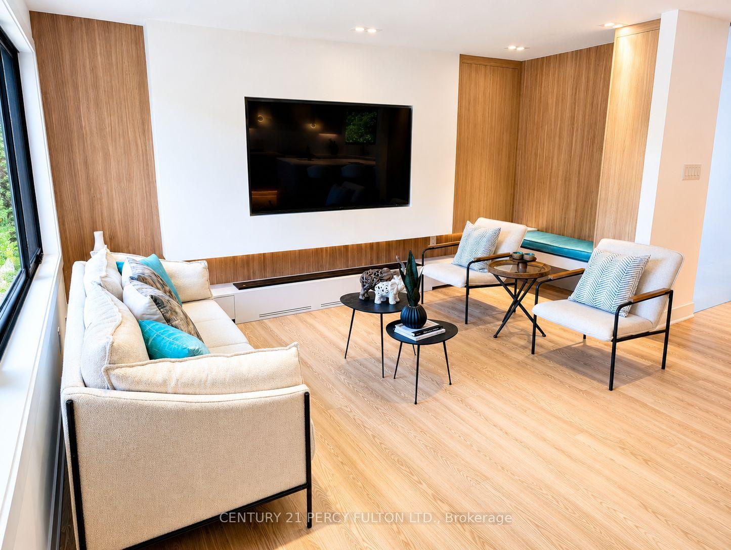 Photo 9 of 56 Broadlands Boulevard, North York, Parkwoods-Donalda — HOMEH