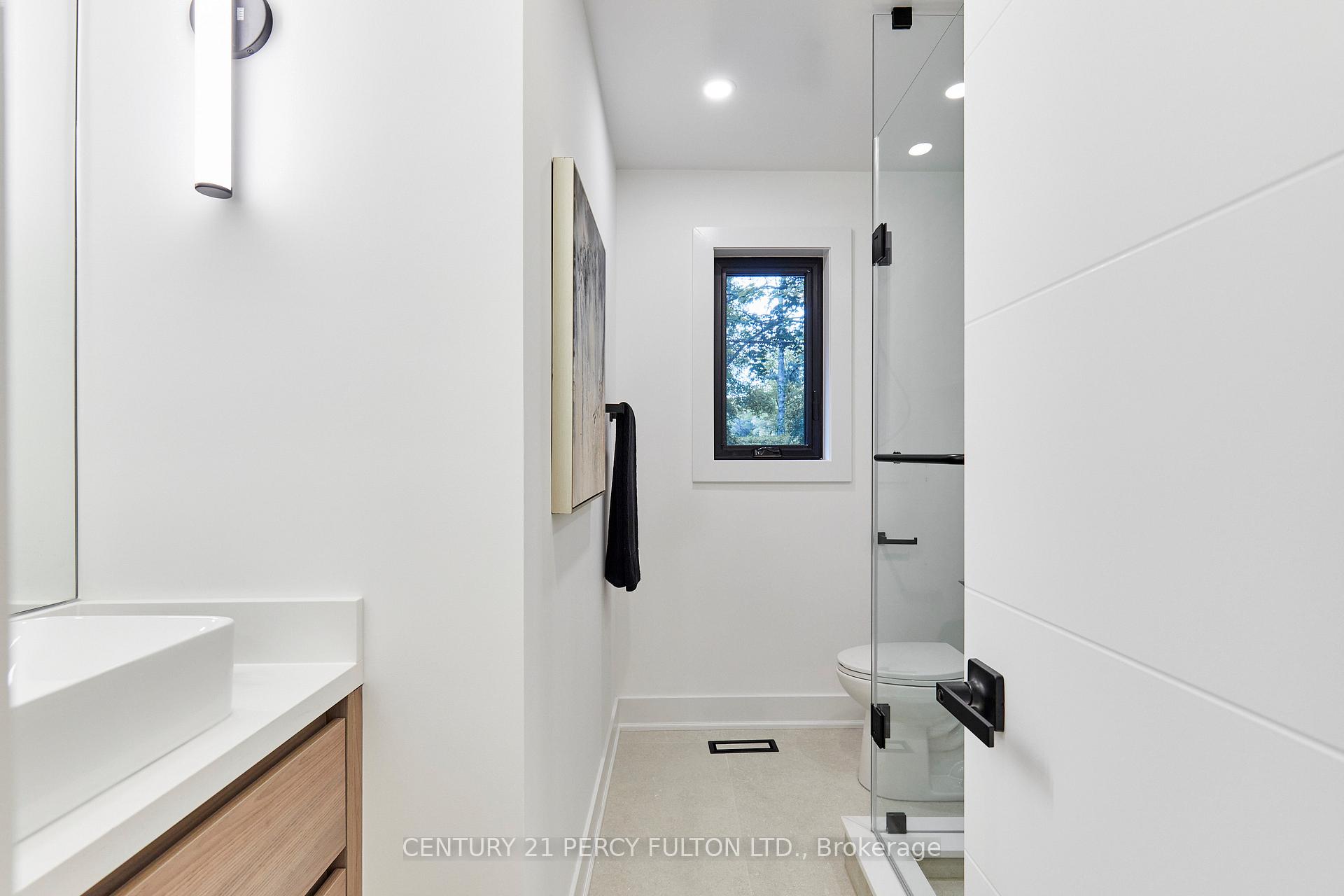 Photo 13 of 56 Broadlands Boulevard, North York, Parkwoods-Donalda — HOMEH