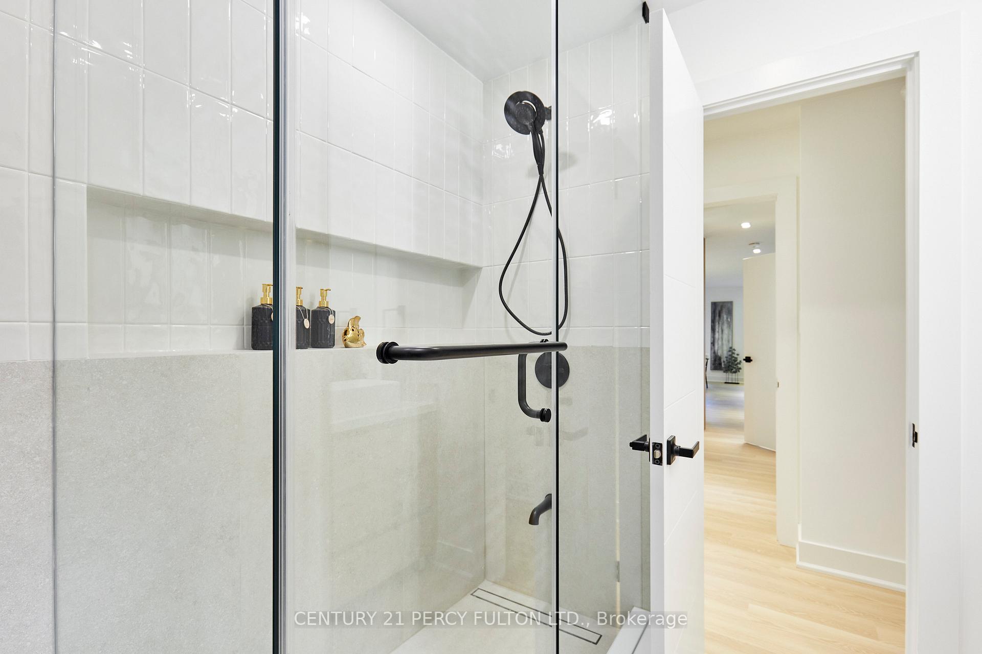 Photo 14 of 56 Broadlands Boulevard, North York, Parkwoods-Donalda — HOMEH