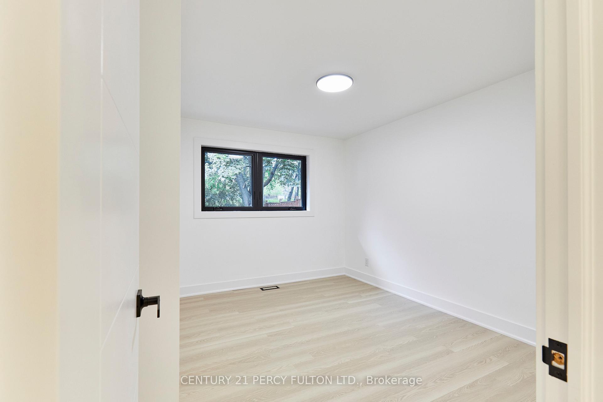 Photo 15 of 56 Broadlands Boulevard, North York, Parkwoods-Donalda — HOMEH