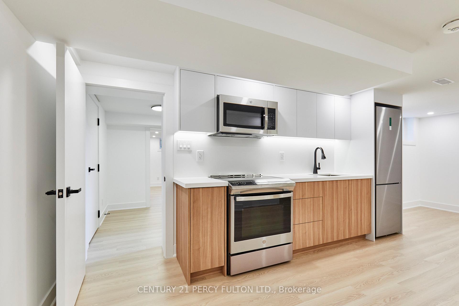 Photo 21 of 56 Broadlands Boulevard, North York, Parkwoods-Donalda — HOMEH
