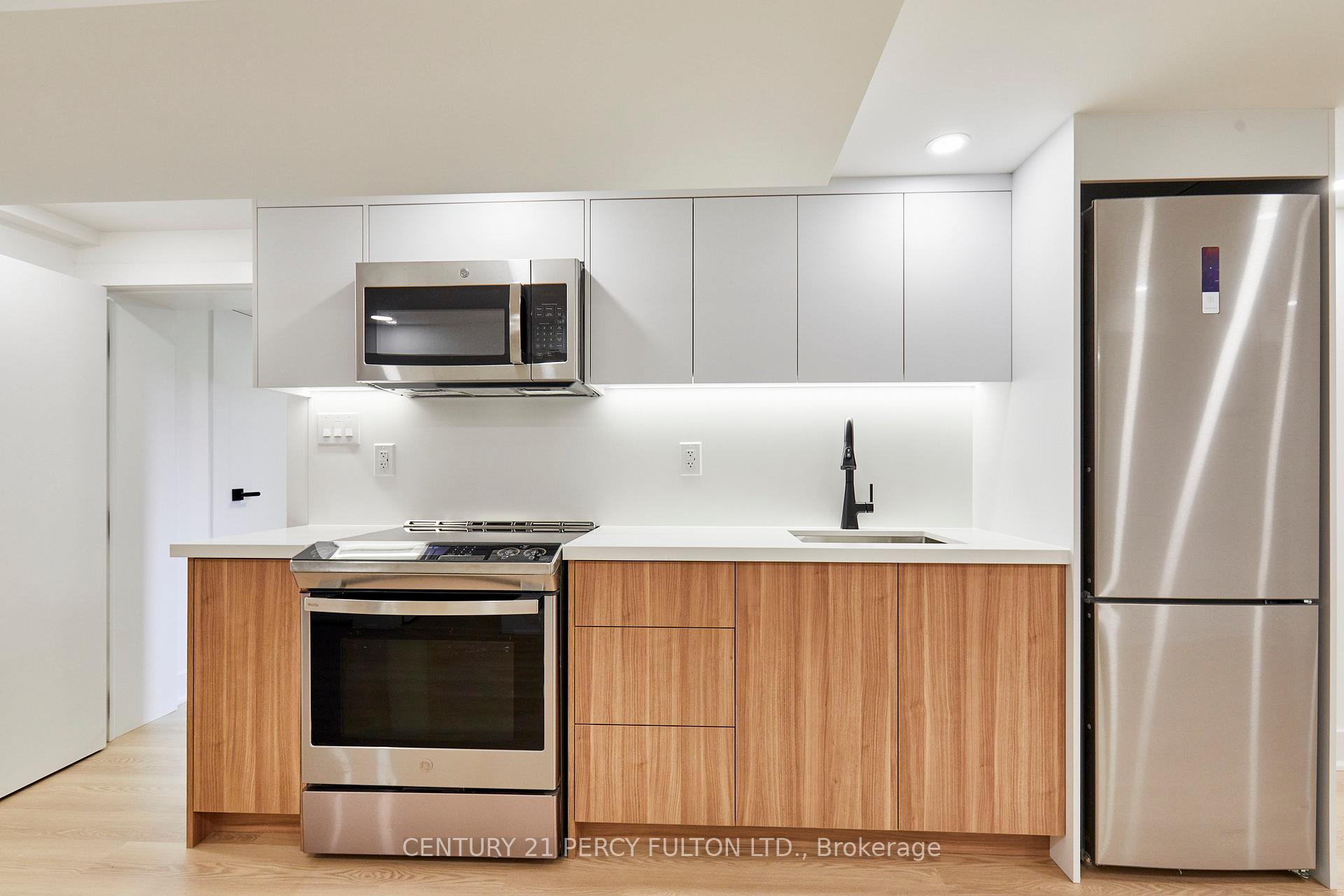 Photo 23 of 56 Broadlands Boulevard, North York, Parkwoods-Donalda — HOMEH