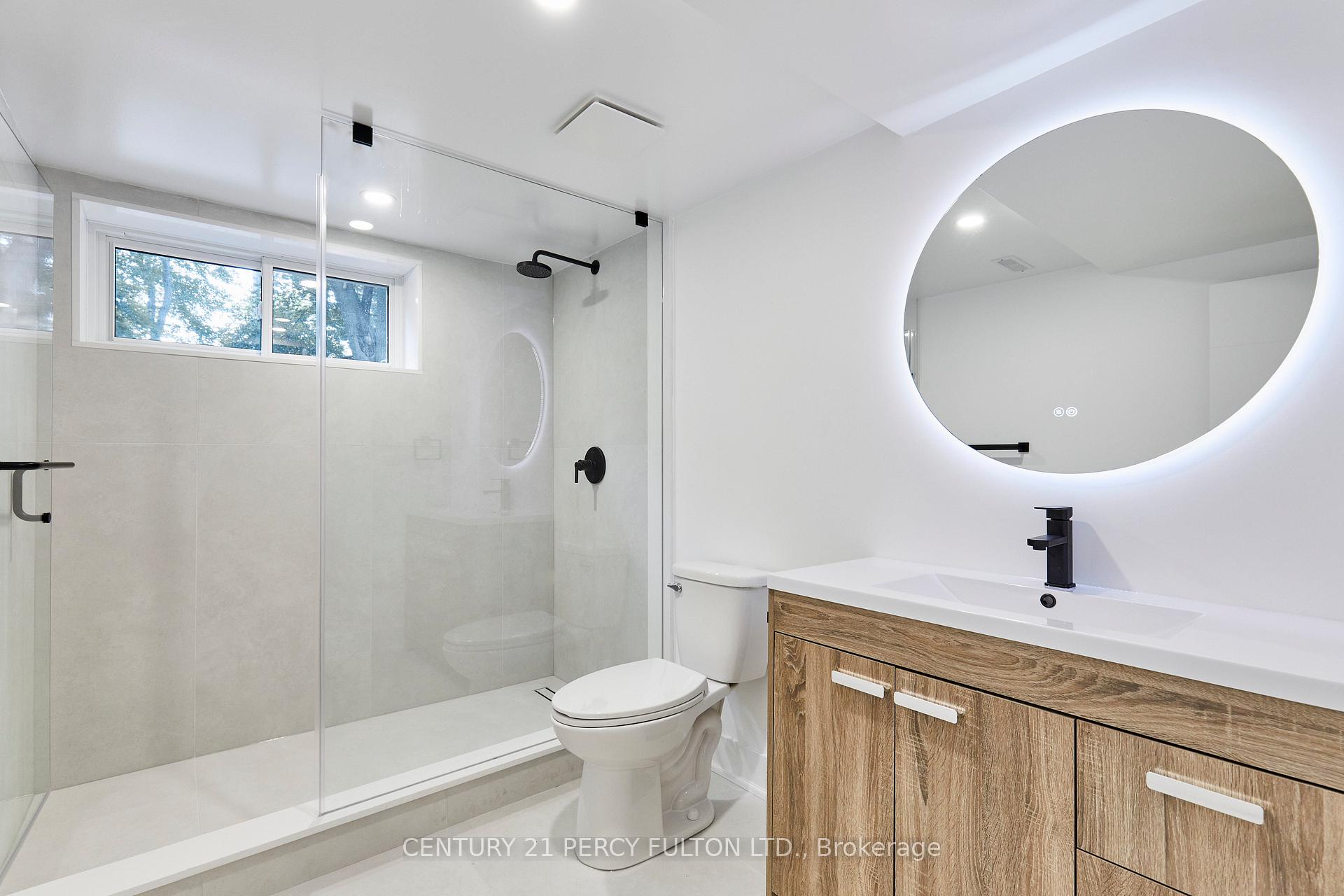 Photo 27 of 56 Broadlands Boulevard, North York, Parkwoods-Donalda — HOMEH