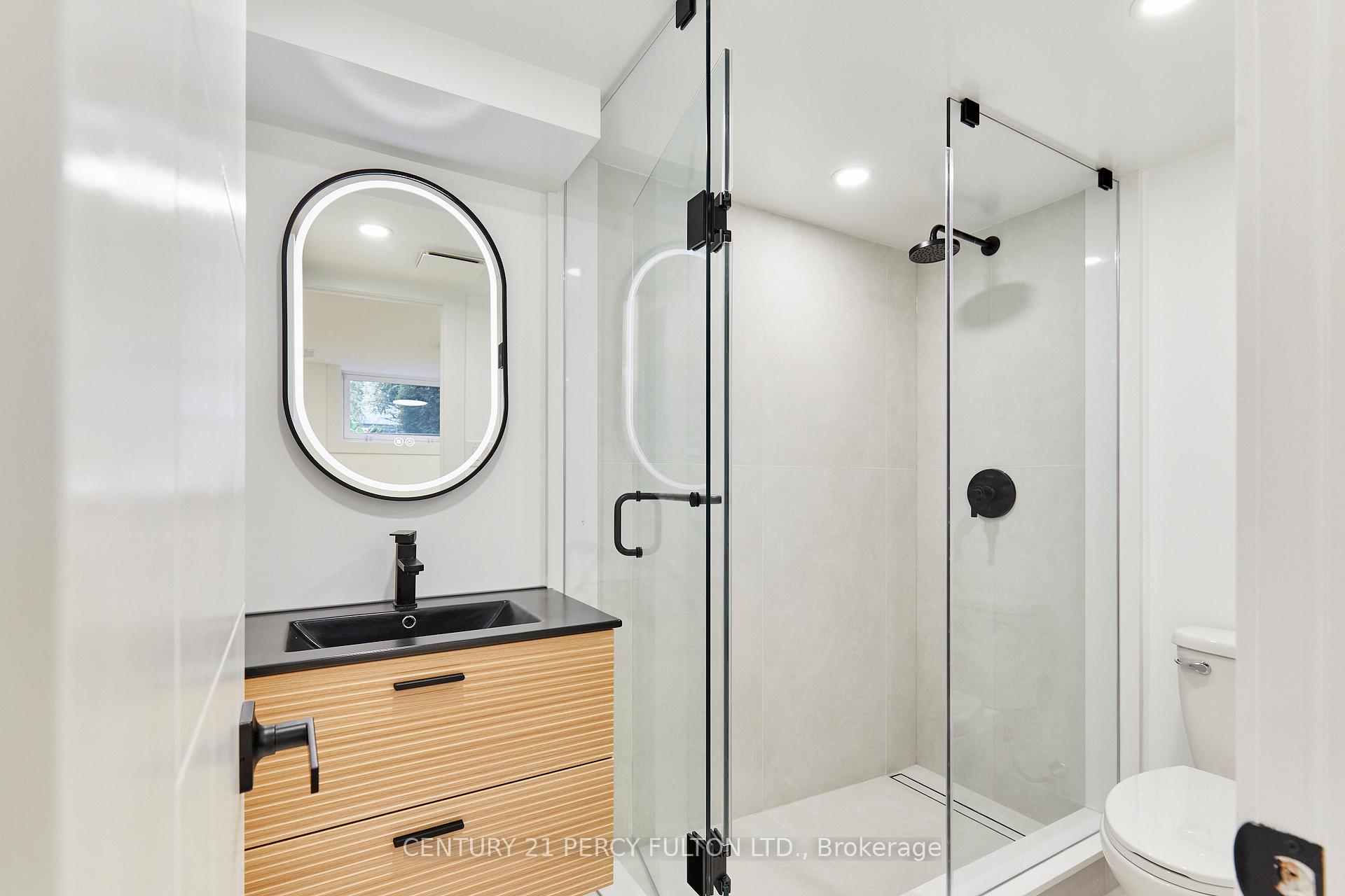 Photo 34 of 56 Broadlands Boulevard, North York, Parkwoods-Donalda — HOMEH
