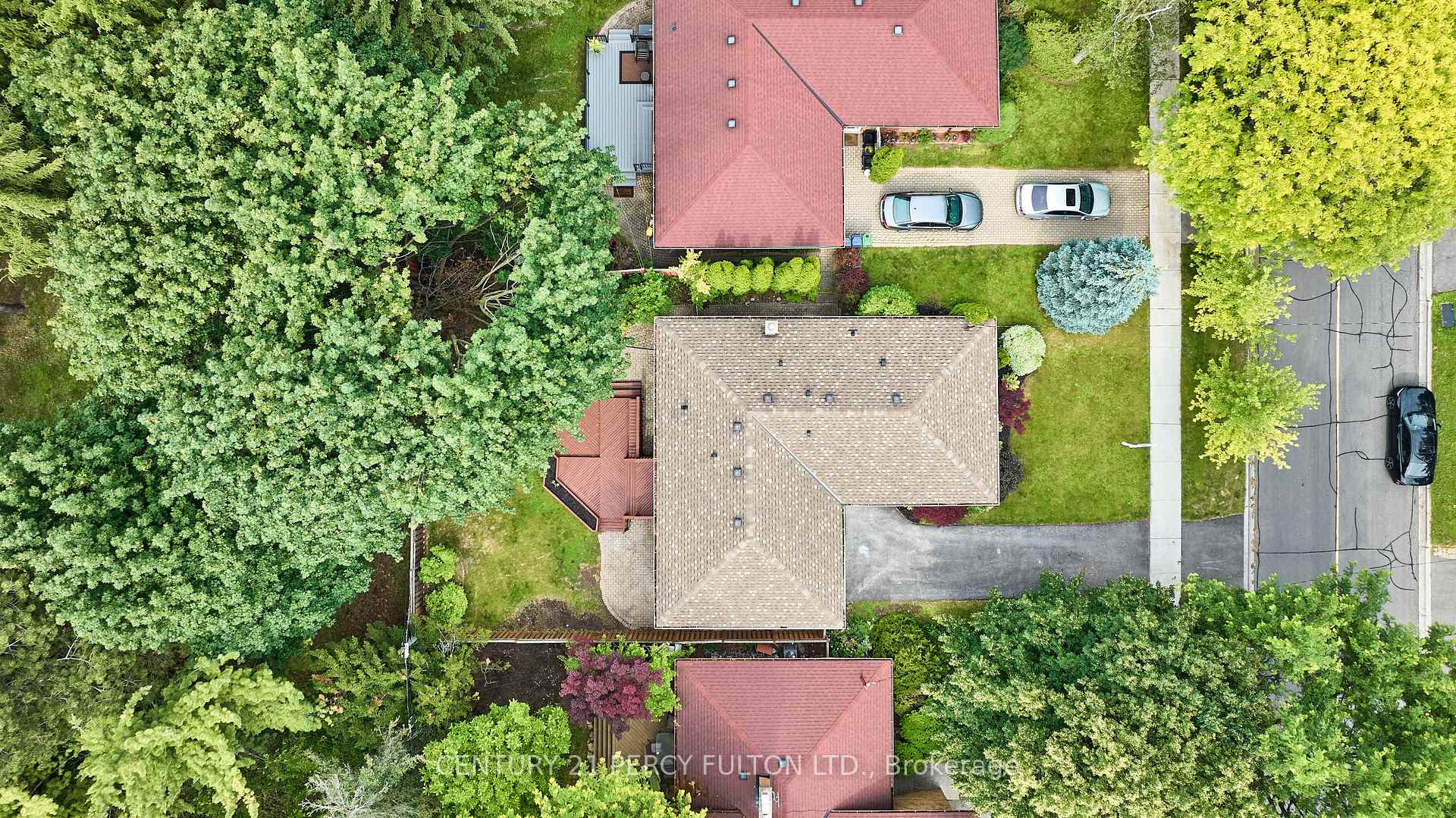 Photo 38 of 56 Broadlands Boulevard, North York, Parkwoods-Donalda — HOMEH