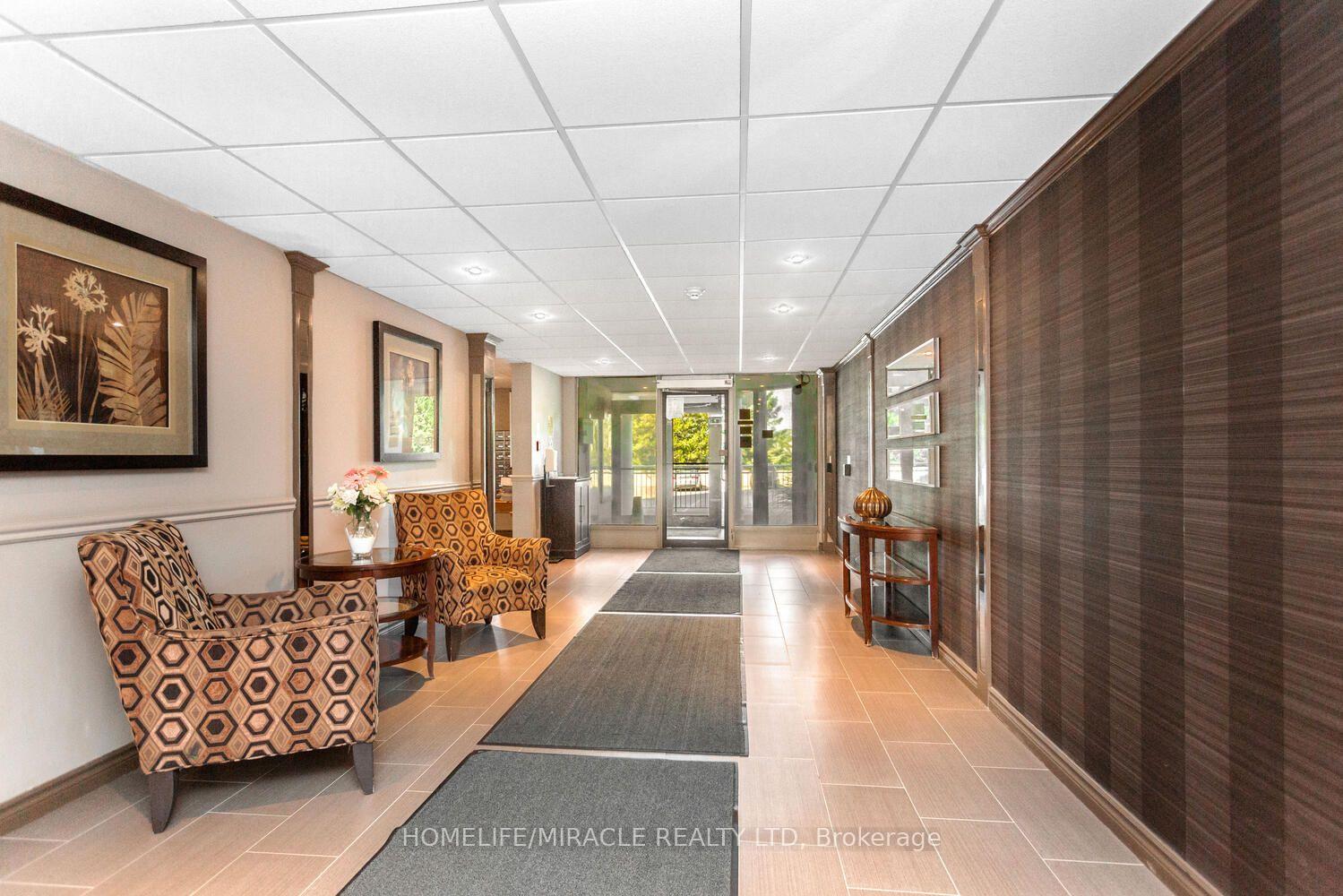 Photo 4 of Unit 1705, 35 Green Valley Drive, Kitchener, Pioneer Park — HOMEH