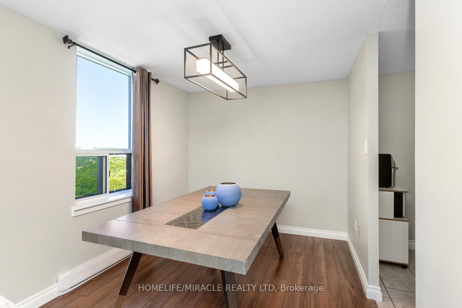 Photo 13 of Unit 1705, 35 Green Valley Drive, Kitchener, Pioneer Park — HOMEH