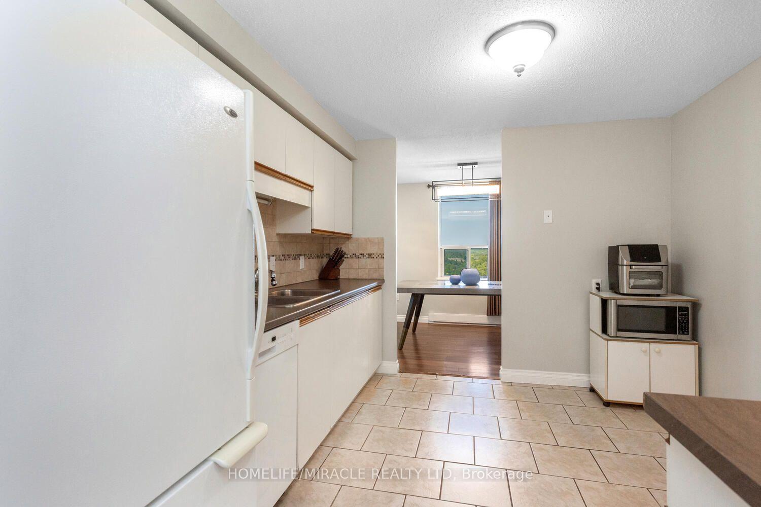 Photo 22 of Unit 1705, 35 Green Valley Drive, Kitchener, Pioneer Park — HOMEH
