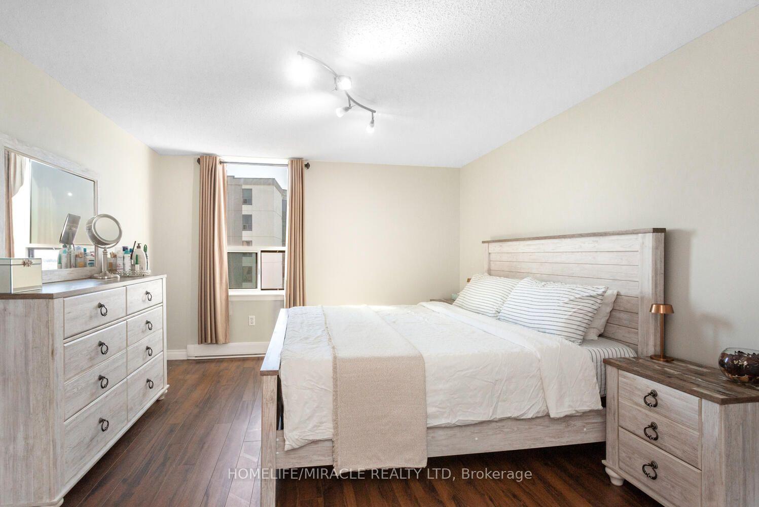 Photo 32 of Unit 1705, 35 Green Valley Drive, Kitchener, Pioneer Park — HOMEH