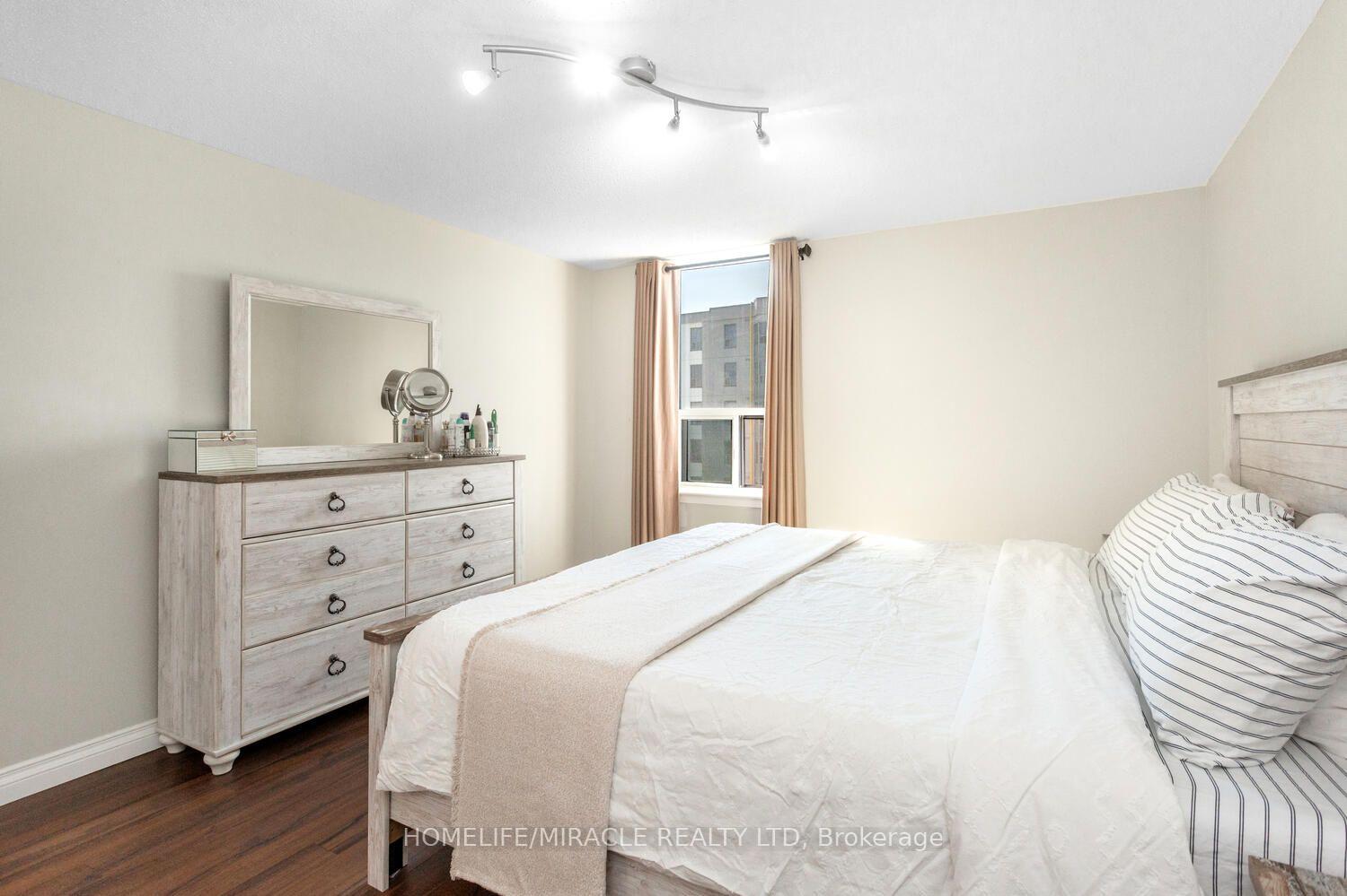 Photo 33 of Unit 1705, 35 Green Valley Drive, Kitchener, Pioneer Park — HOMEH