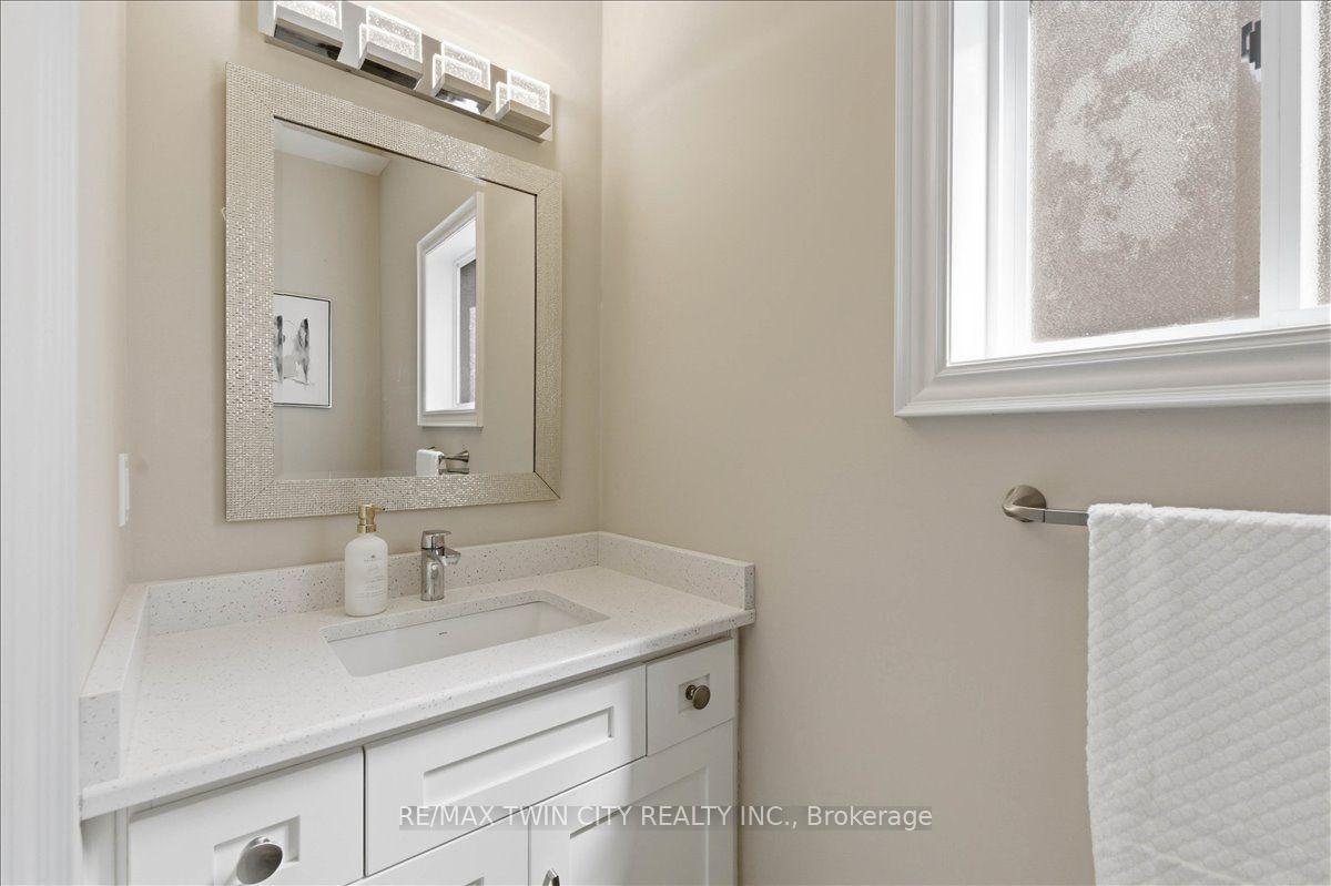 Photo 19 of 787 Snowberry Court, Waterloo, Columbia Forest/Clair Hills — HOMEH