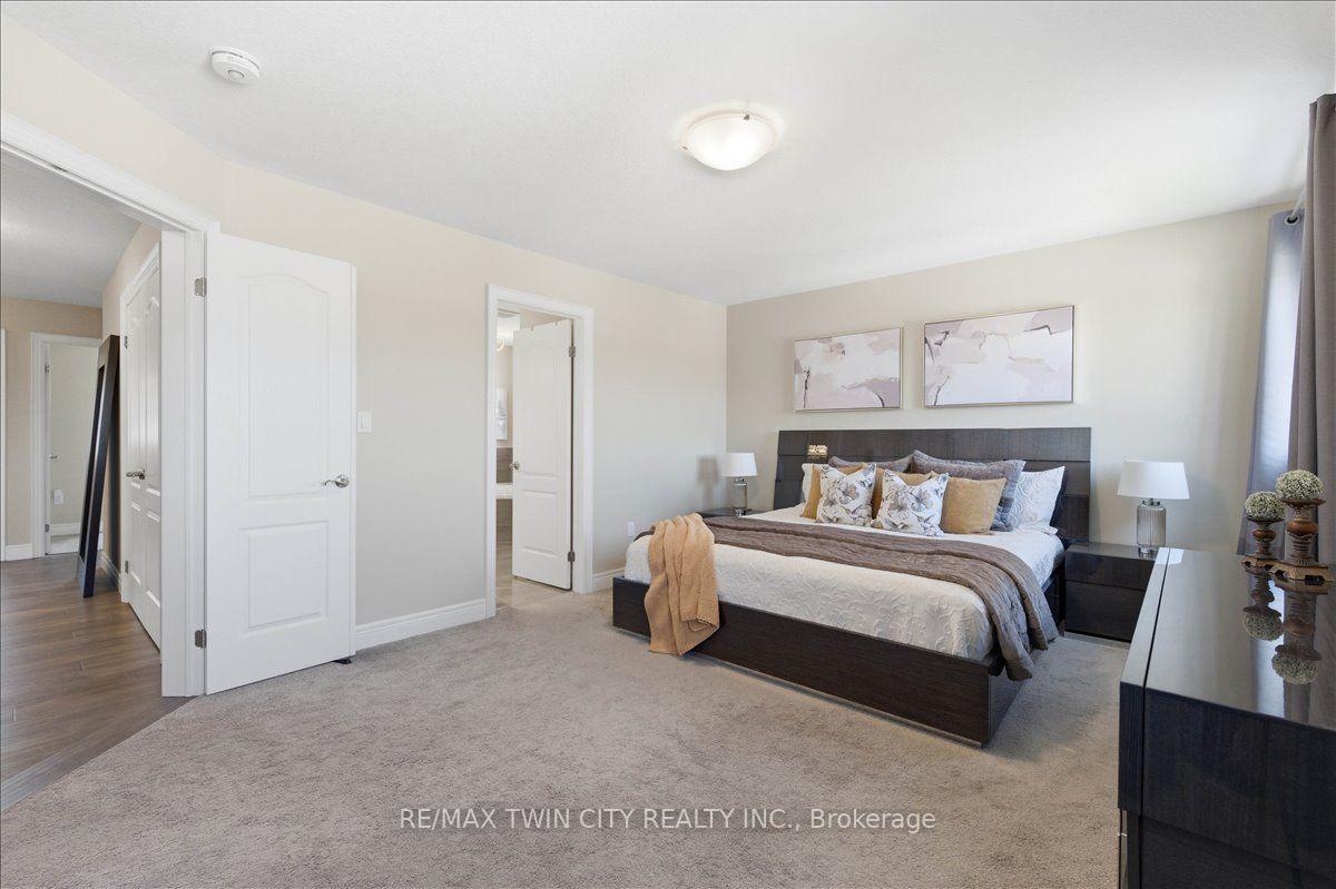 Photo 23 of 787 Snowberry Court, Waterloo, Columbia Forest/Clair Hills — HOMEH